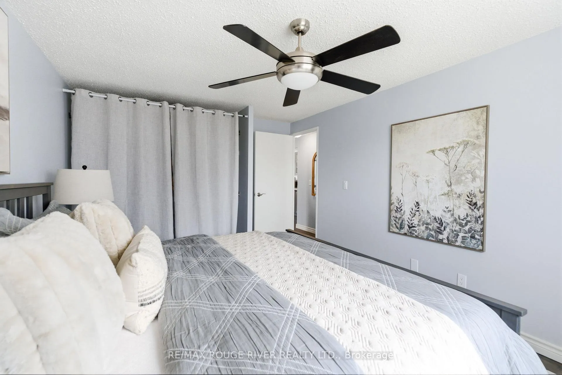 Photo 27 of 712 Grandview Drive, Oshawa, Donevan — HOMEH