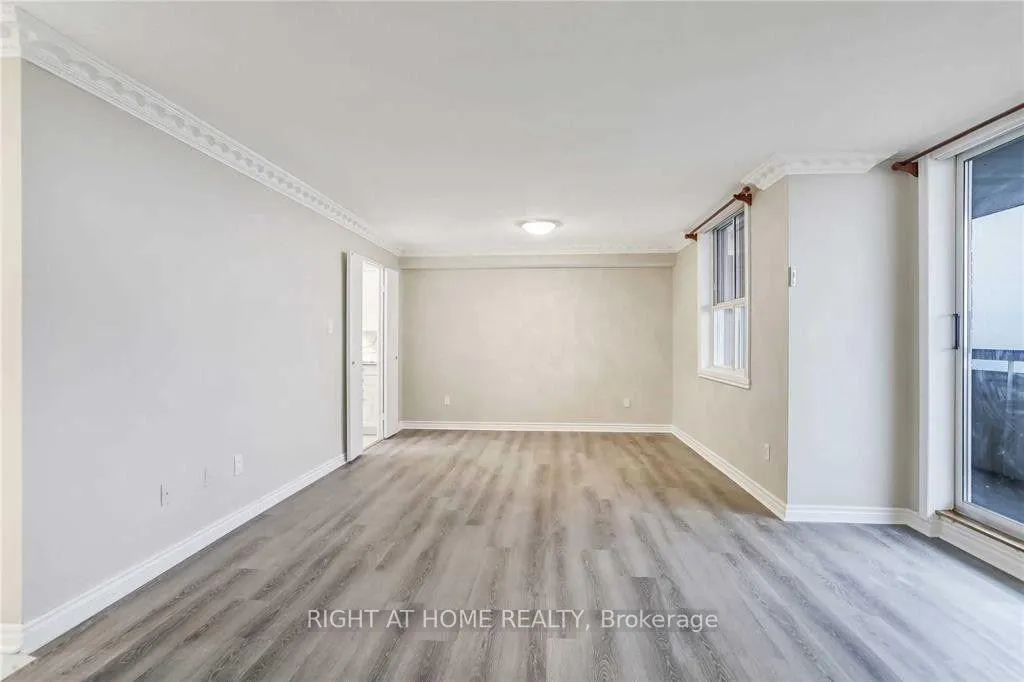 Photo 8 of Unit 710, 80 Inverlochy Boulevard, Markham, Royal Orchard — HOMEH