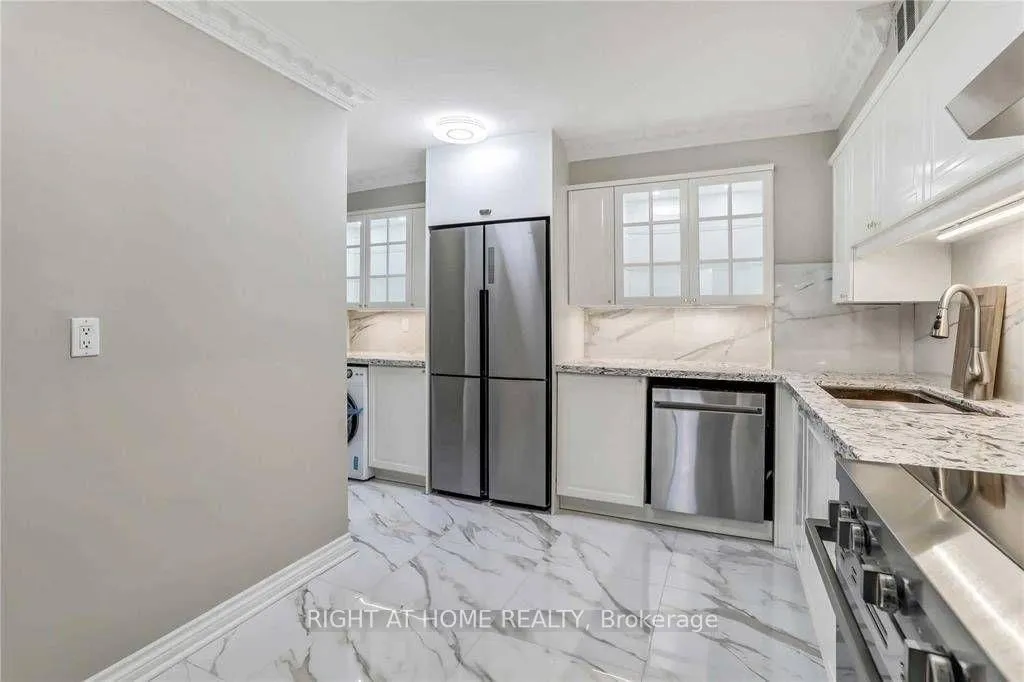Photo 12 of Unit 710, 80 Inverlochy Boulevard, Markham, Royal Orchard — HOMEH