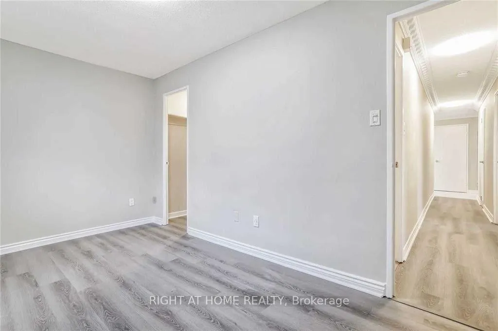 Photo 23 of Unit 710, 80 Inverlochy Boulevard, Markham, Royal Orchard — HOMEH