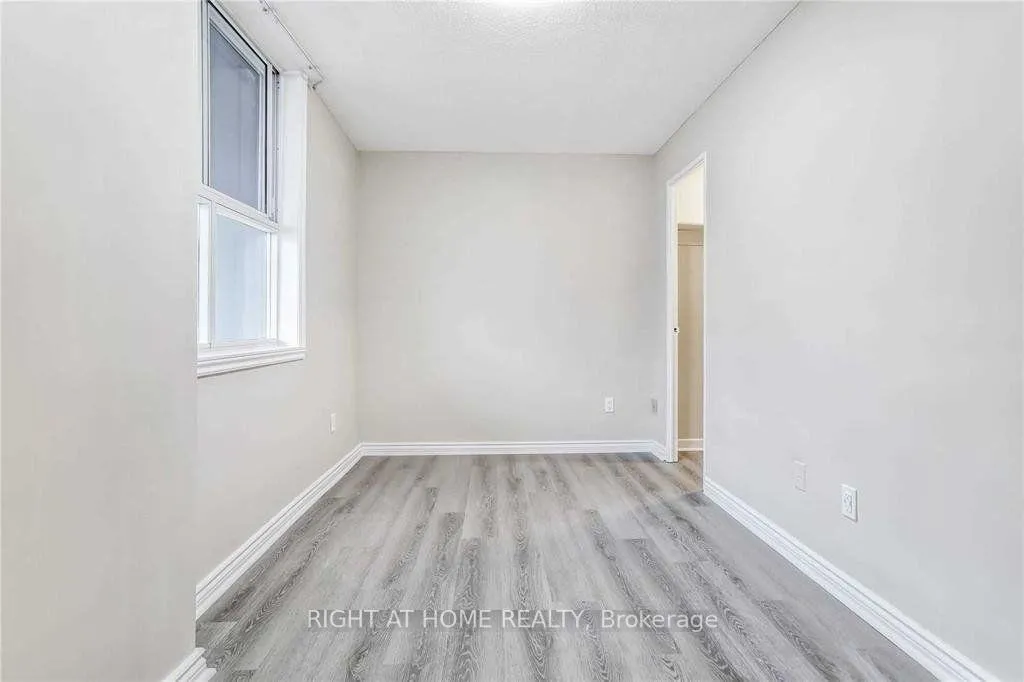 Photo 24 of Unit 710, 80 Inverlochy Boulevard, Markham, Royal Orchard — HOMEH