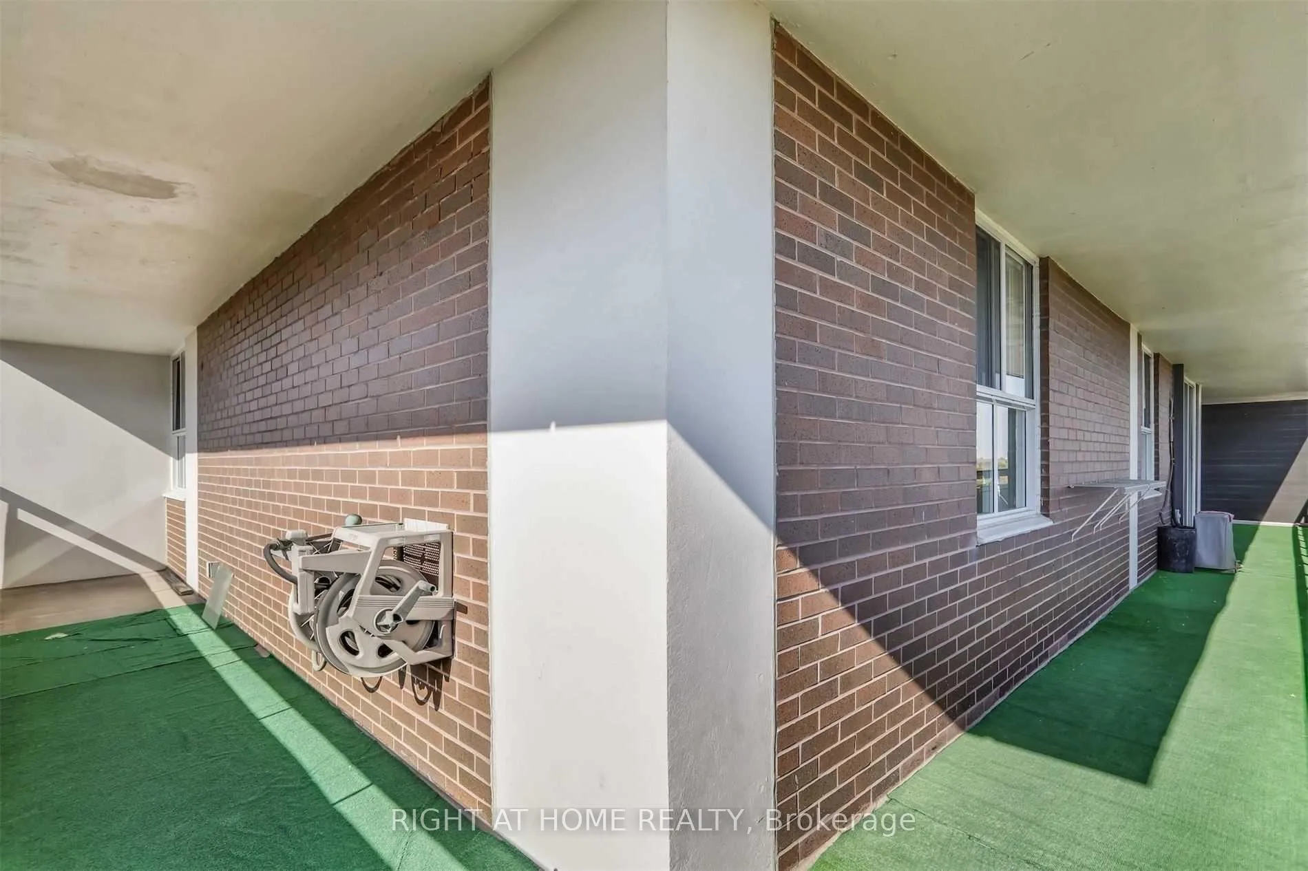 Photo 26 of Unit 710, 80 Inverlochy Boulevard, Markham, Royal Orchard — HOMEH