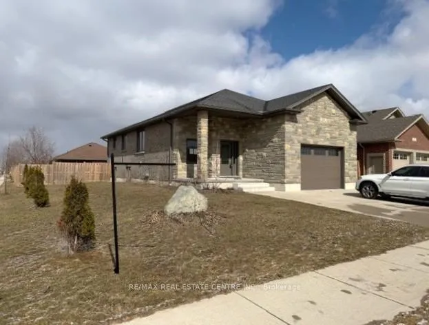 Photo 3 of 13 Forbes Crescent, North Perth, Listowel — HOMEH