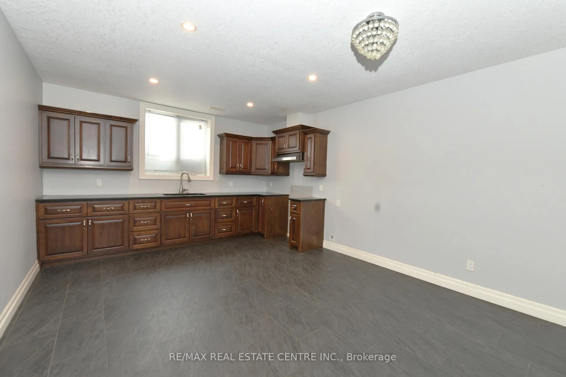 Photo 8 of 13 Forbes Crescent, North Perth, Listowel — HOMEH