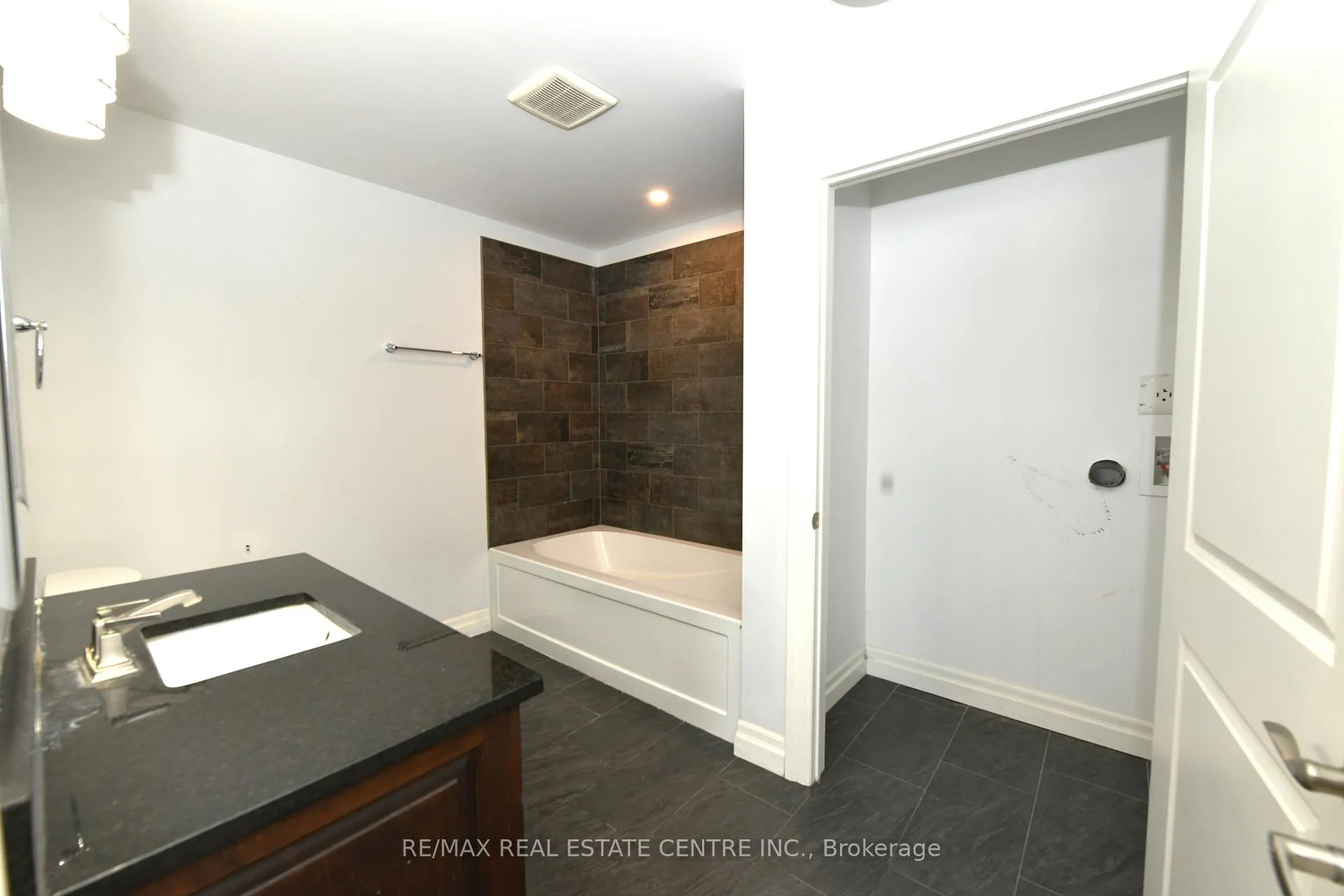 Photo 11 of 13 Forbes Crescent, North Perth, Listowel — HOMEH