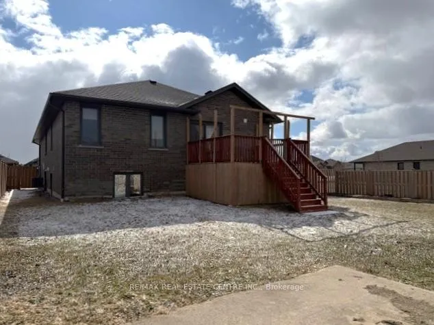 Photo 17 of 13 Forbes Crescent, North Perth, Listowel — HOMEH