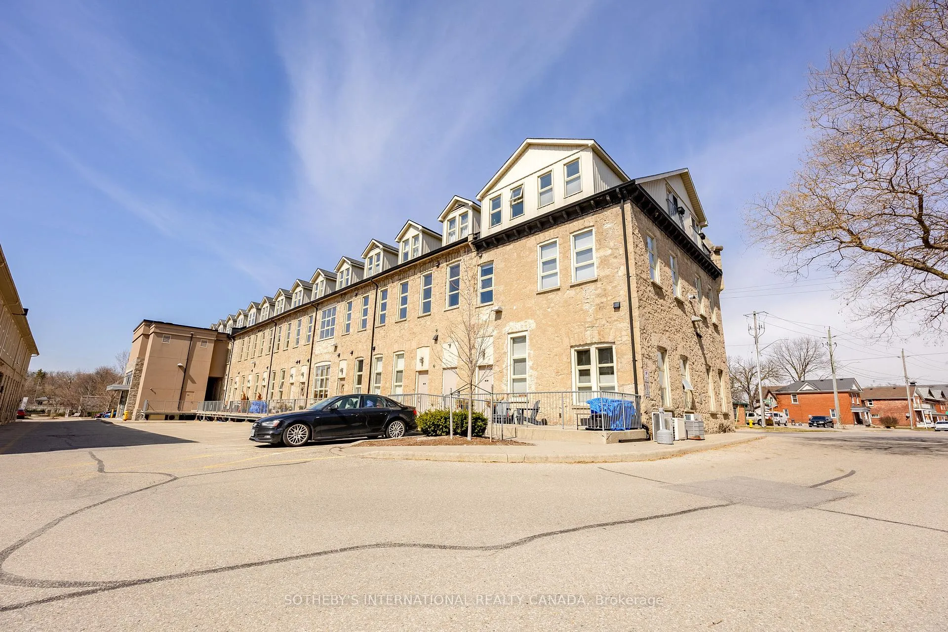 Photo 3 of Unit 215, 25 Concession Street, Cambridge, East Galt — HOMEH