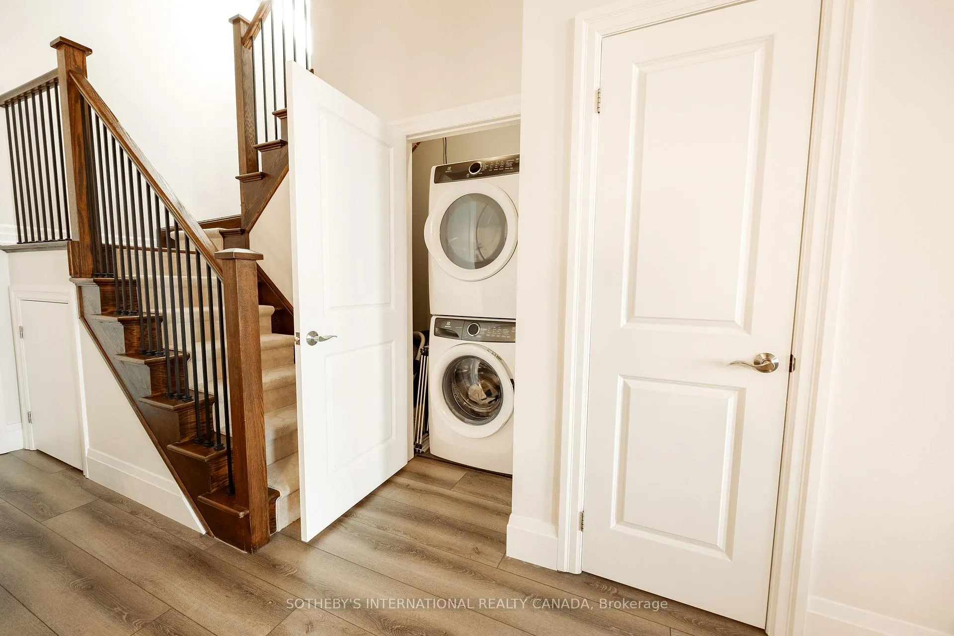 Photo 17 of Unit 215, 25 Concession Street, Cambridge, East Galt — HOMEH