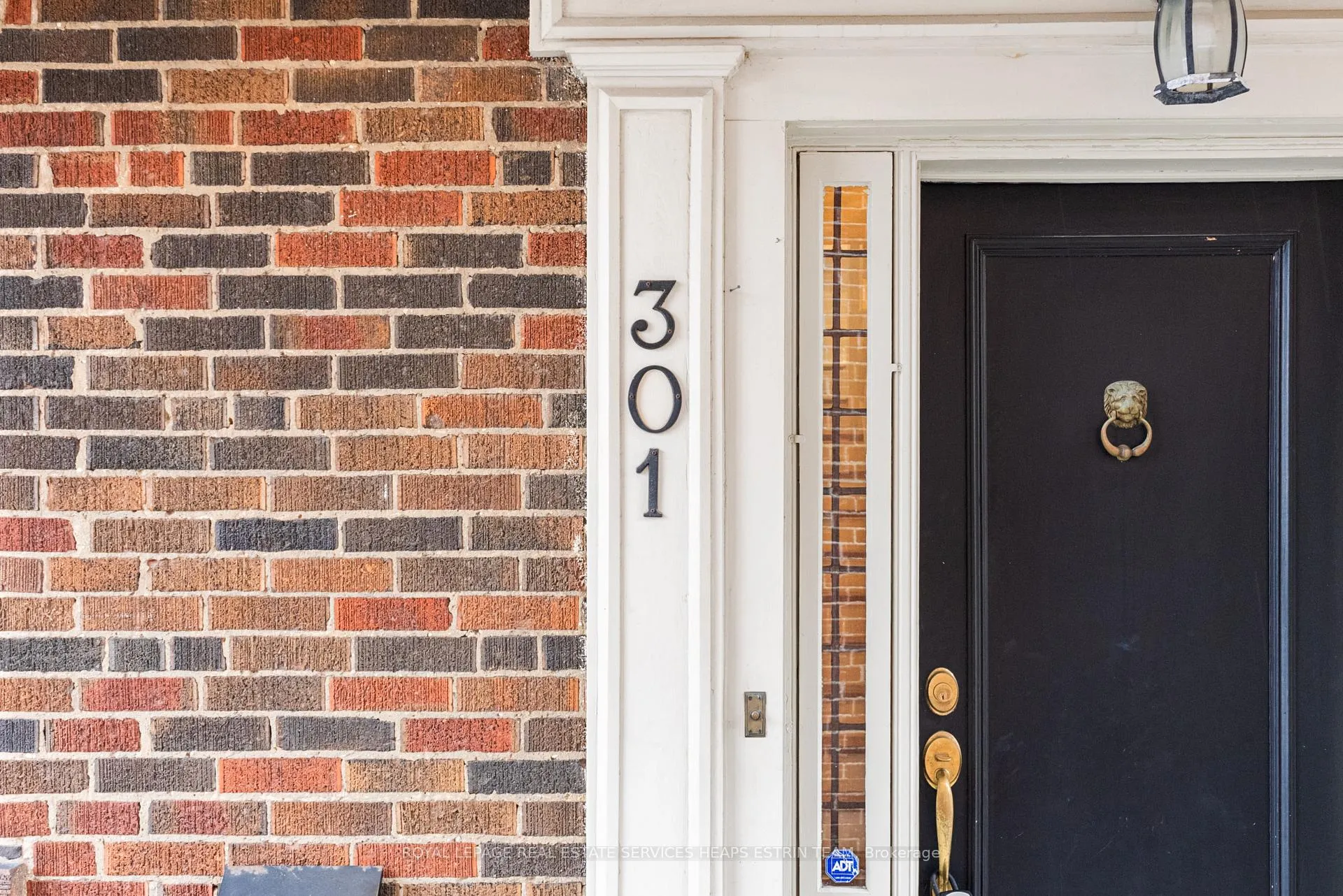 Photo 3 of 301 Heath Street E, Toronto, Rosedale-Moore Park — HOMEH