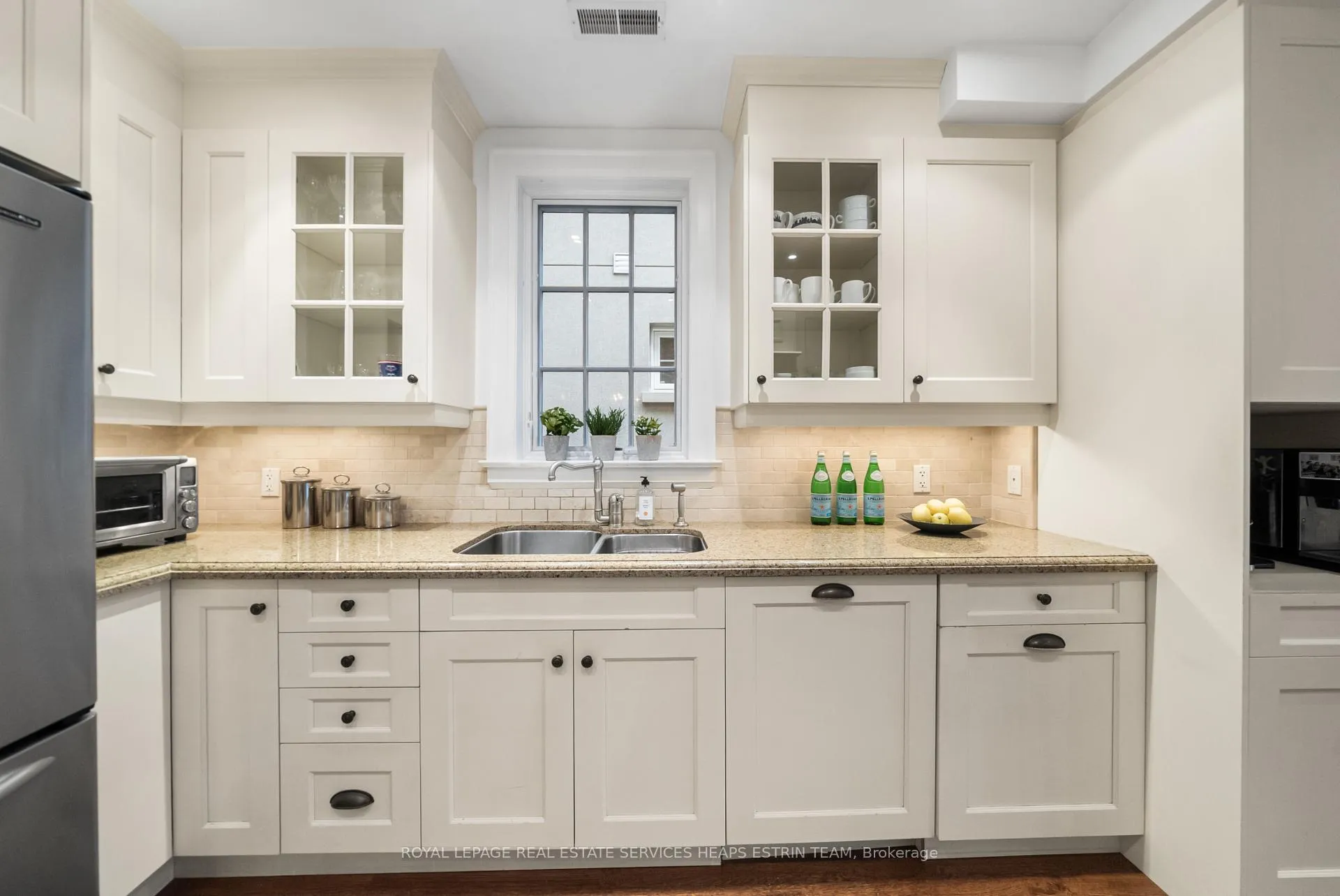 Photo 14 of 301 Heath Street E, Toronto, Rosedale-Moore Park — HOMEH