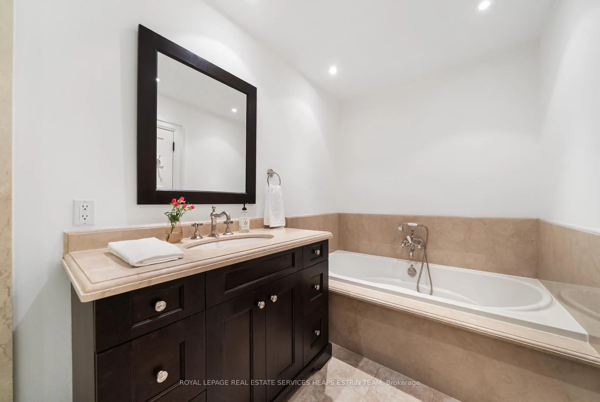 Photo 24 of 301 Heath Street E, Toronto, Rosedale-Moore Park — HOMEH