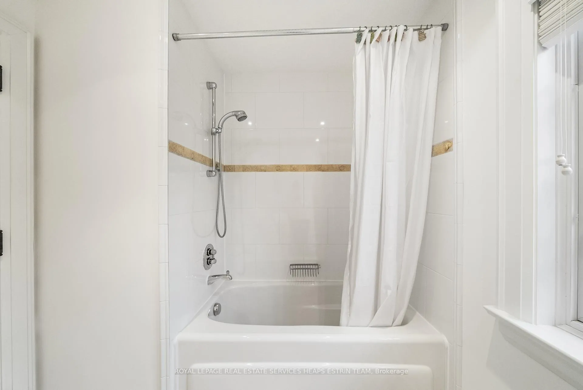 Photo 37 of 301 Heath Street E, Toronto, Rosedale-Moore Park — HOMEH