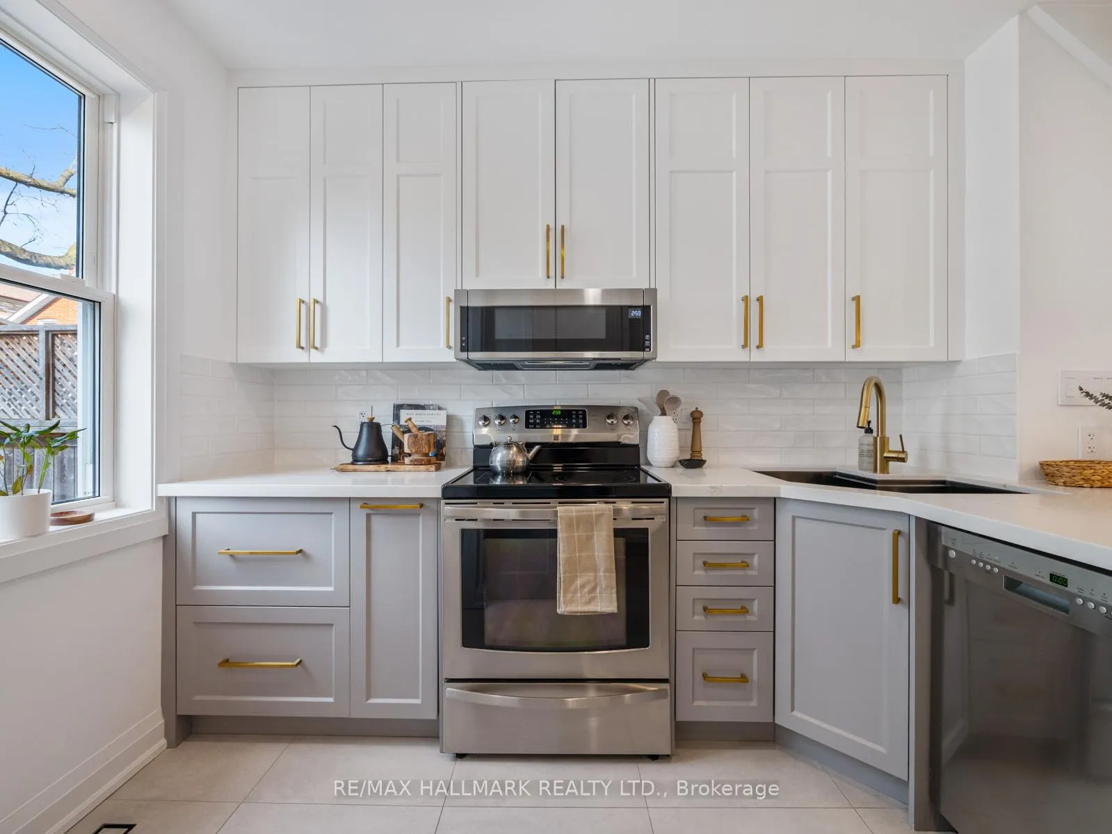 Photo 12 of 116 Coleman Avenue, Toronto, East End-Danforth — HOMEH
