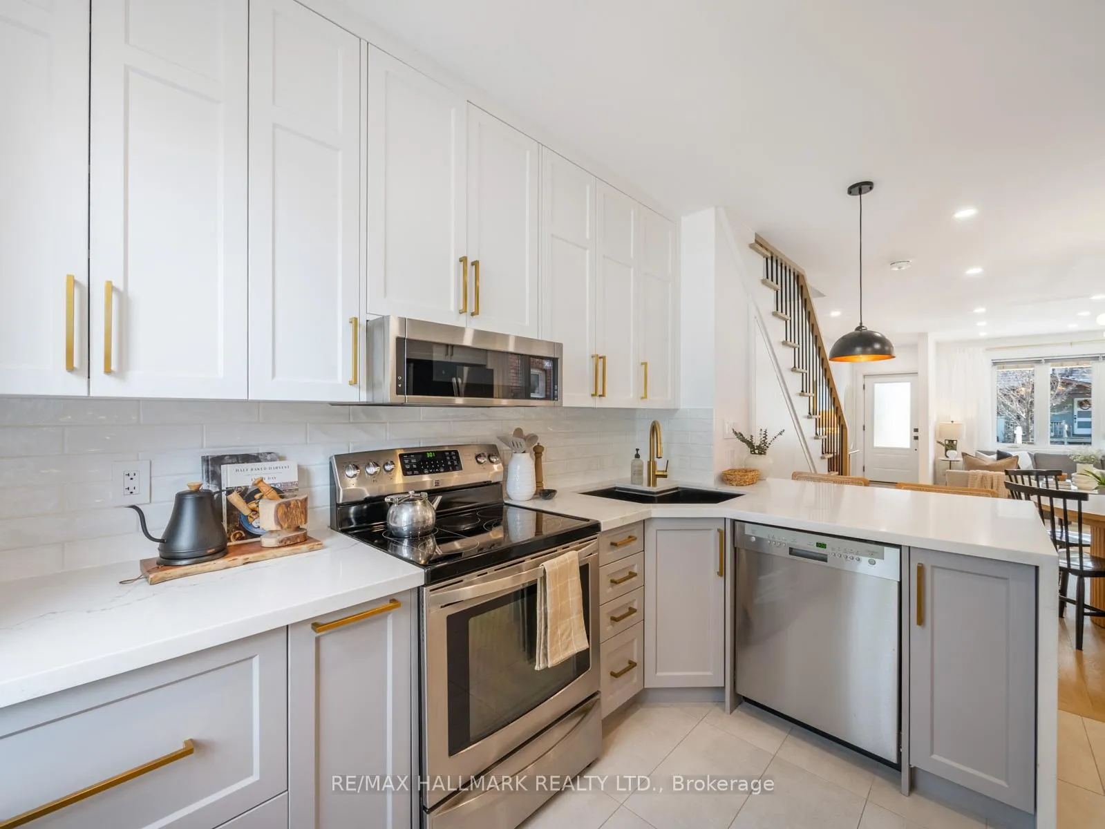 Photo 14 of 116 Coleman Avenue, Toronto, East End-Danforth — HOMEH