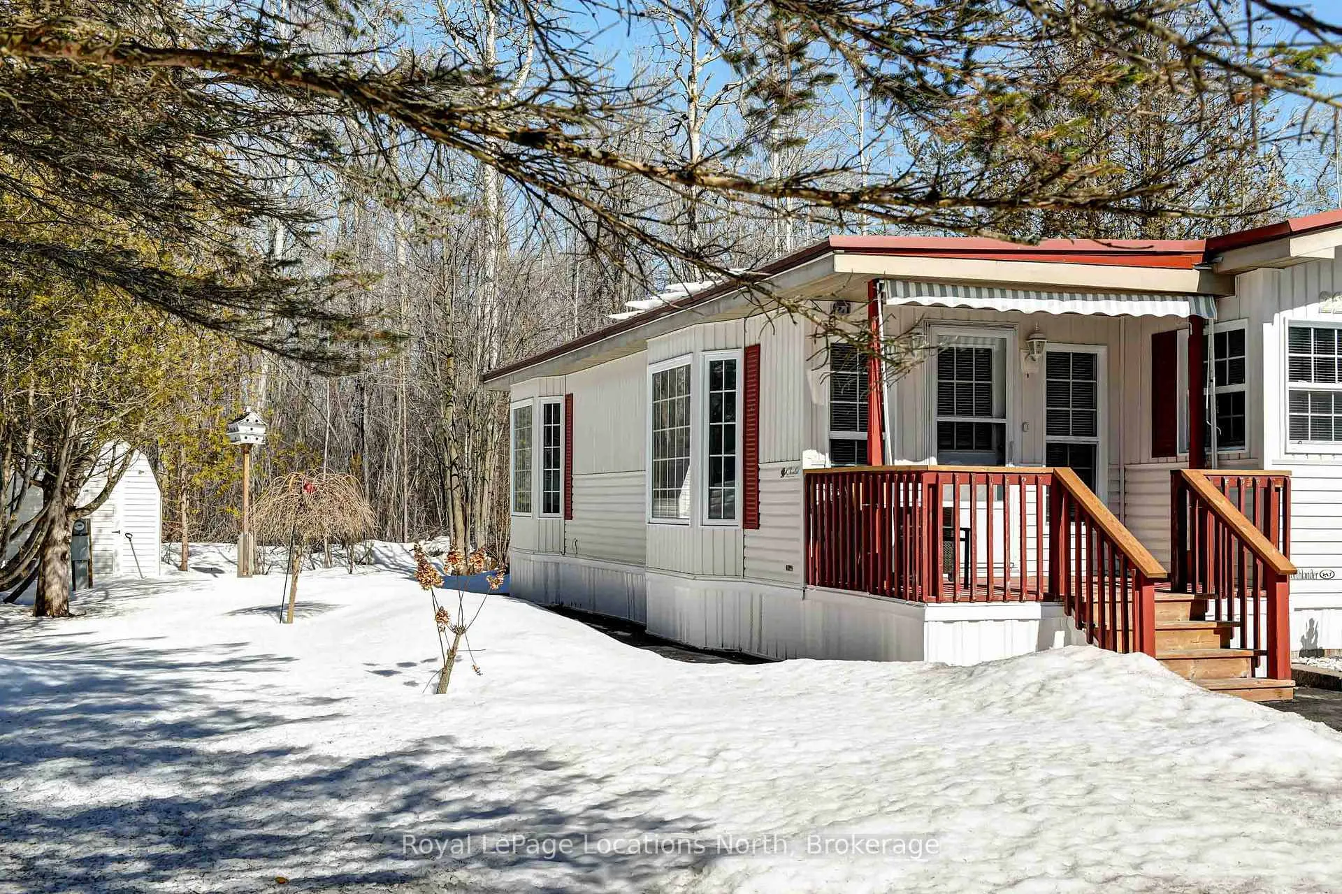 Photo 3 of 22 Prince Charles Avenue, Barrie, Little Lake — HOMEH
