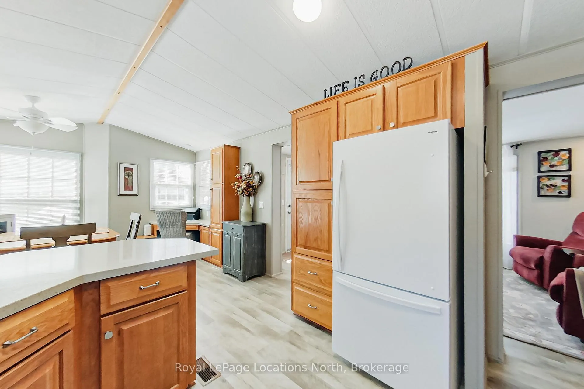 Photo 30 of 22 Prince Charles Avenue, Barrie, Little Lake — HOMEH