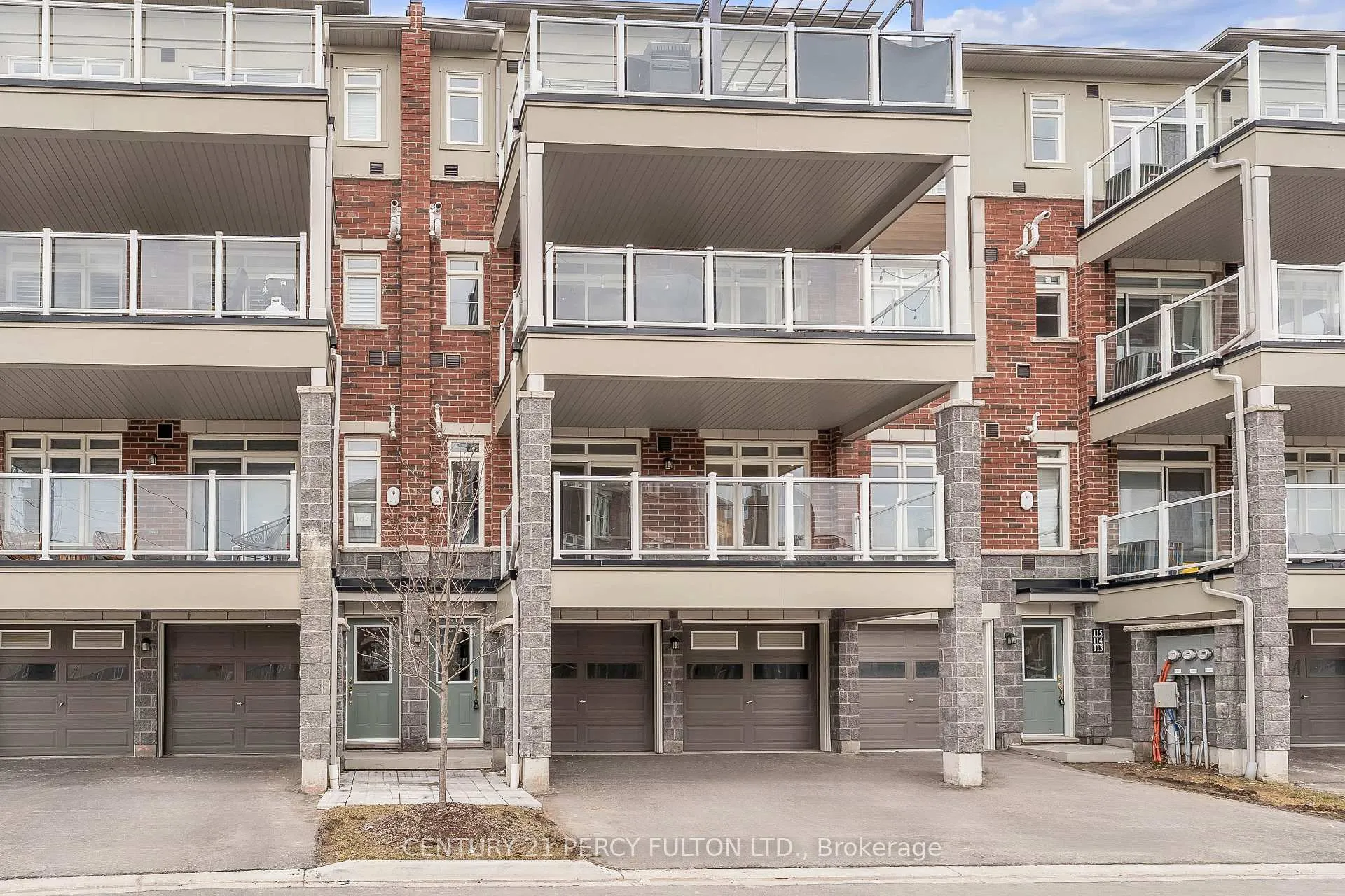Photo 5 of 2540 William Jackson Drive, Pickering, Duffin Heights — HOMEH