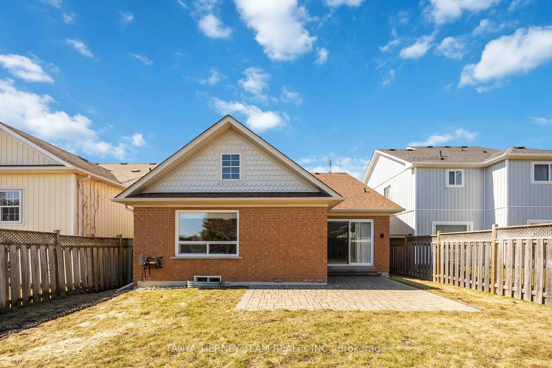 Photo 41 of 25 Wilshire Drive, Whitby, Brooklin — HOMEH