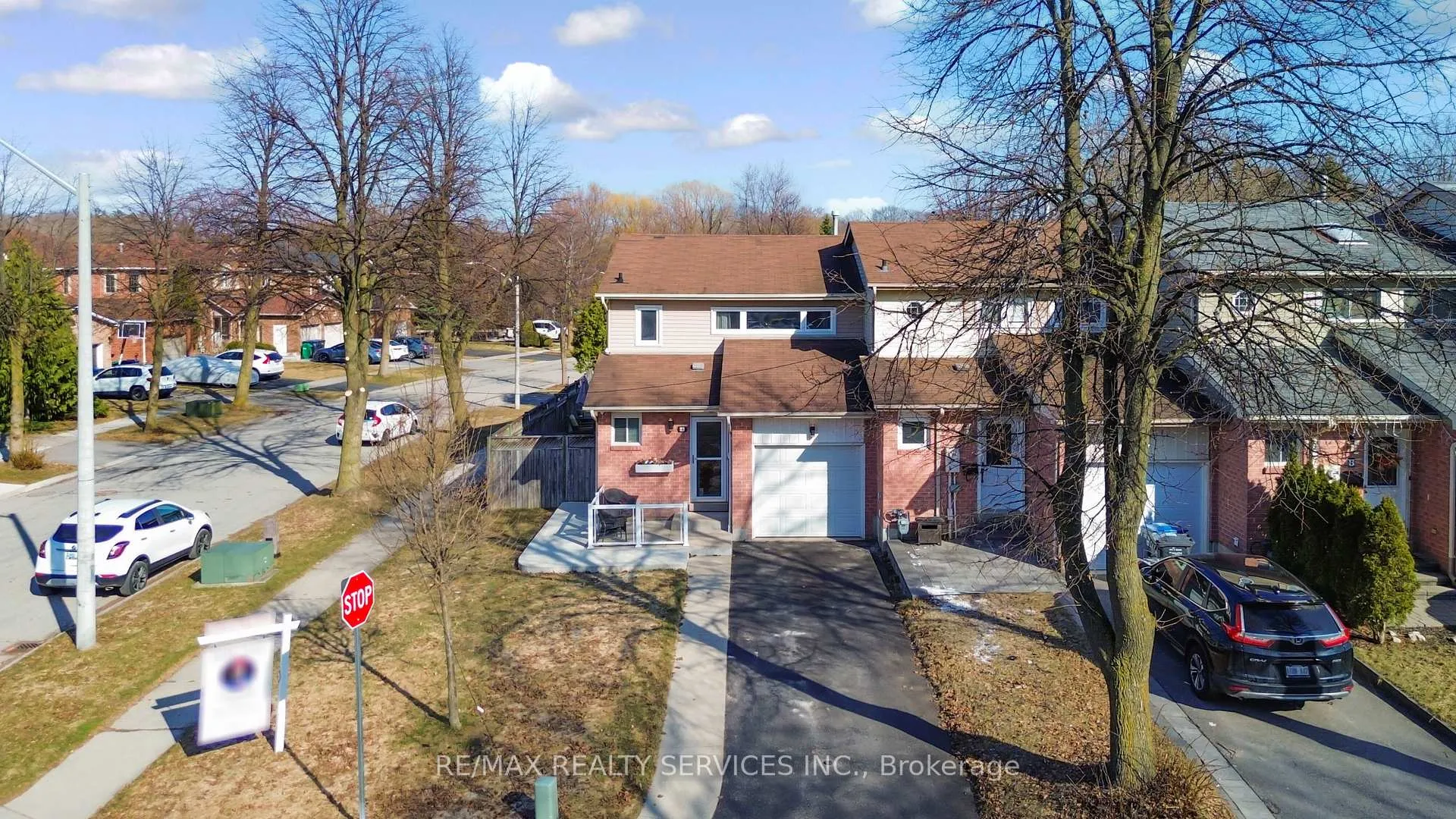 Photo 1 of 4 Scribner Court, Brampton, Heart Lake East — HOMEH