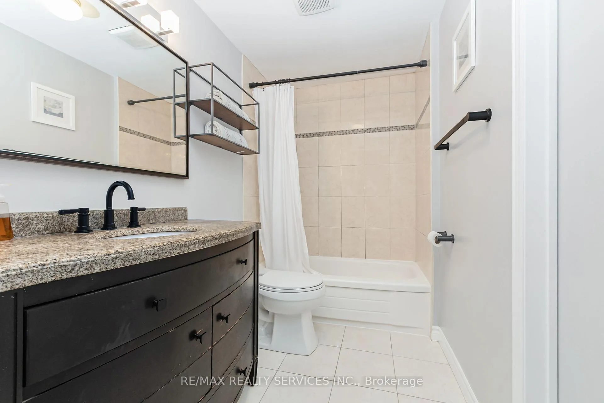 Photo 26 of 4 Scribner Court, Brampton, Heart Lake East — HOMEH