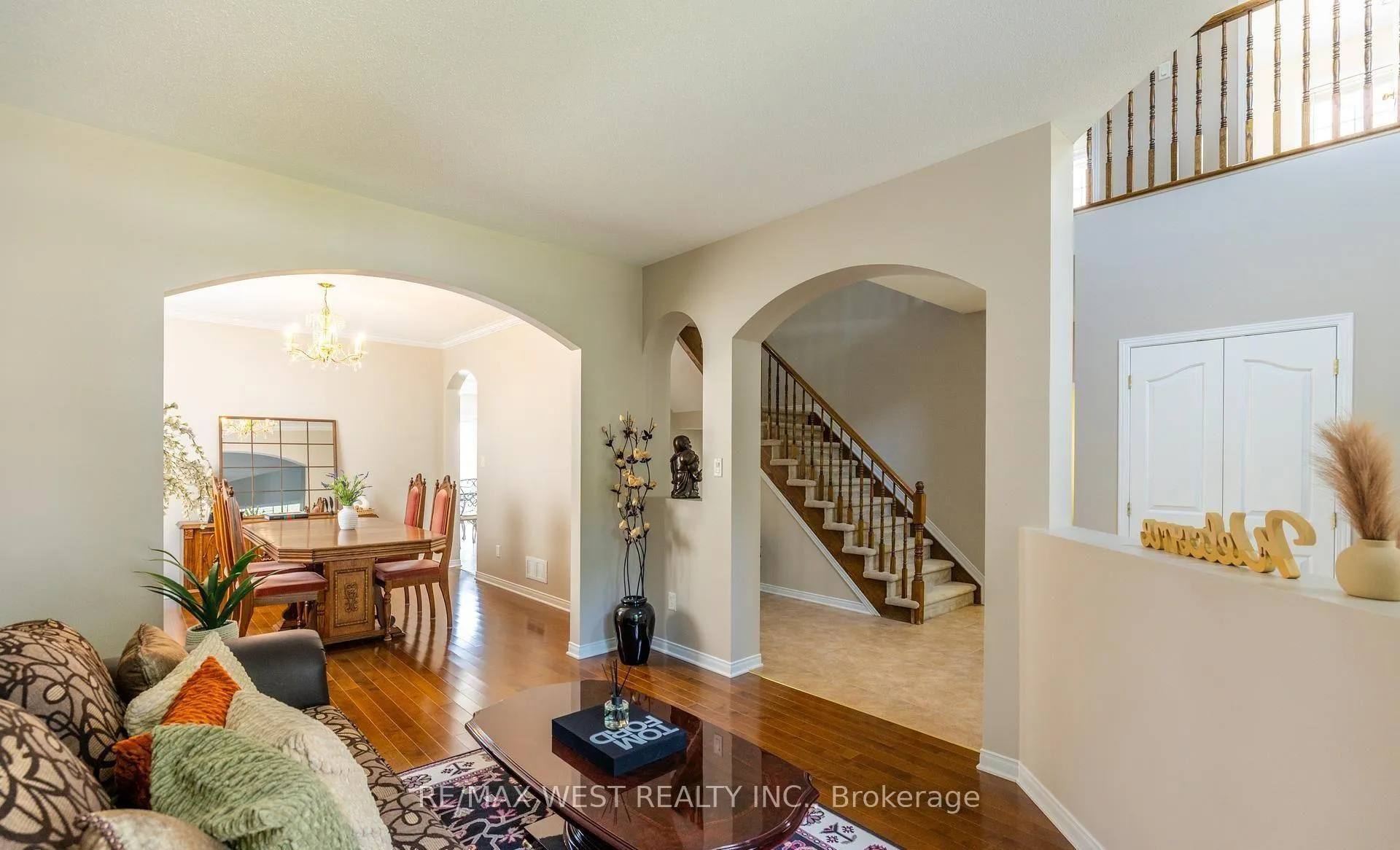 Photo 4 of 214 Castlegarth Crescent, Ottawa, Barrhaven - Stonebridge — HOMEH