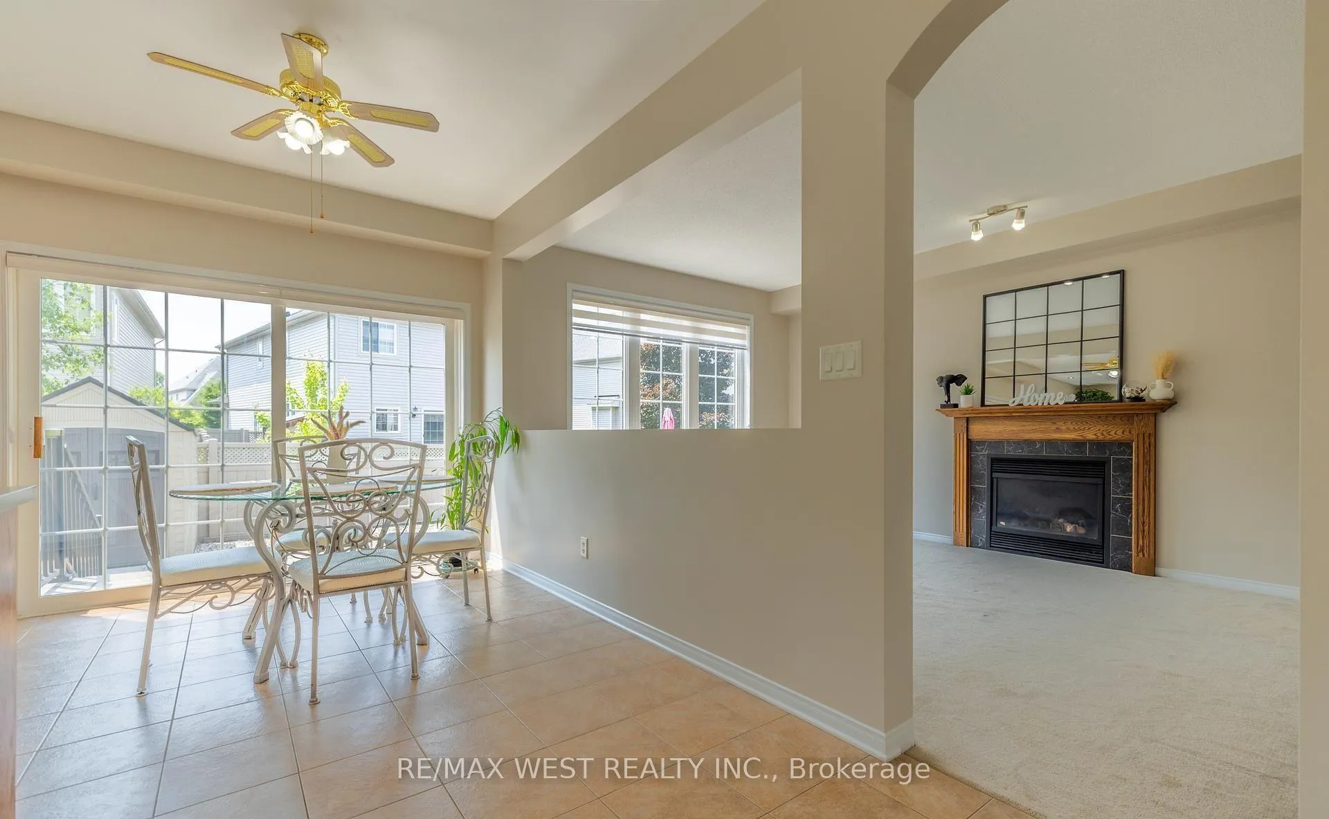 Photo 5 of 214 Castlegarth Crescent, Ottawa, Barrhaven - Stonebridge — HOMEH