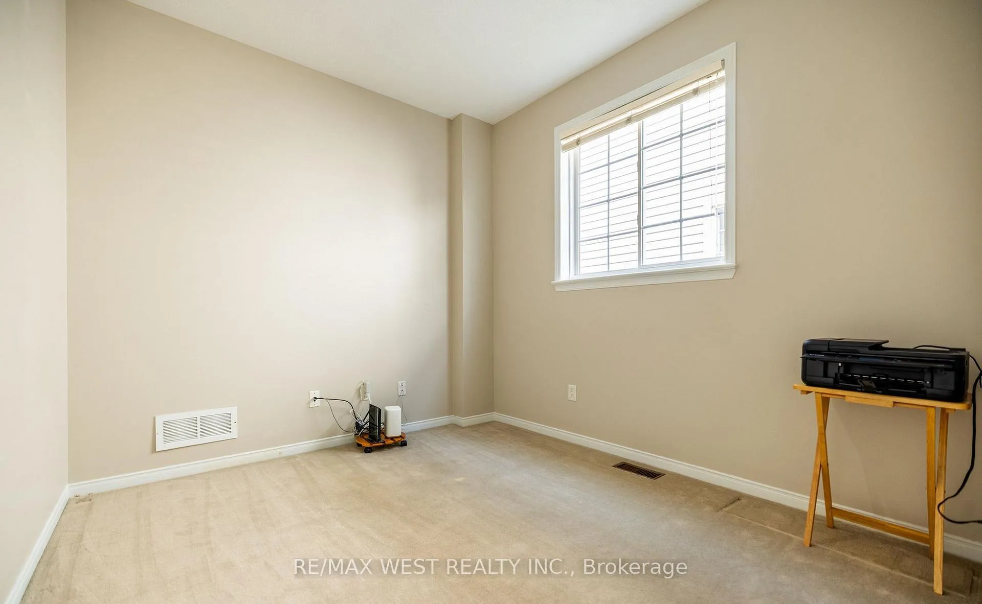 Photo 7 of 214 Castlegarth Crescent, Ottawa, Barrhaven - Stonebridge — HOMEH