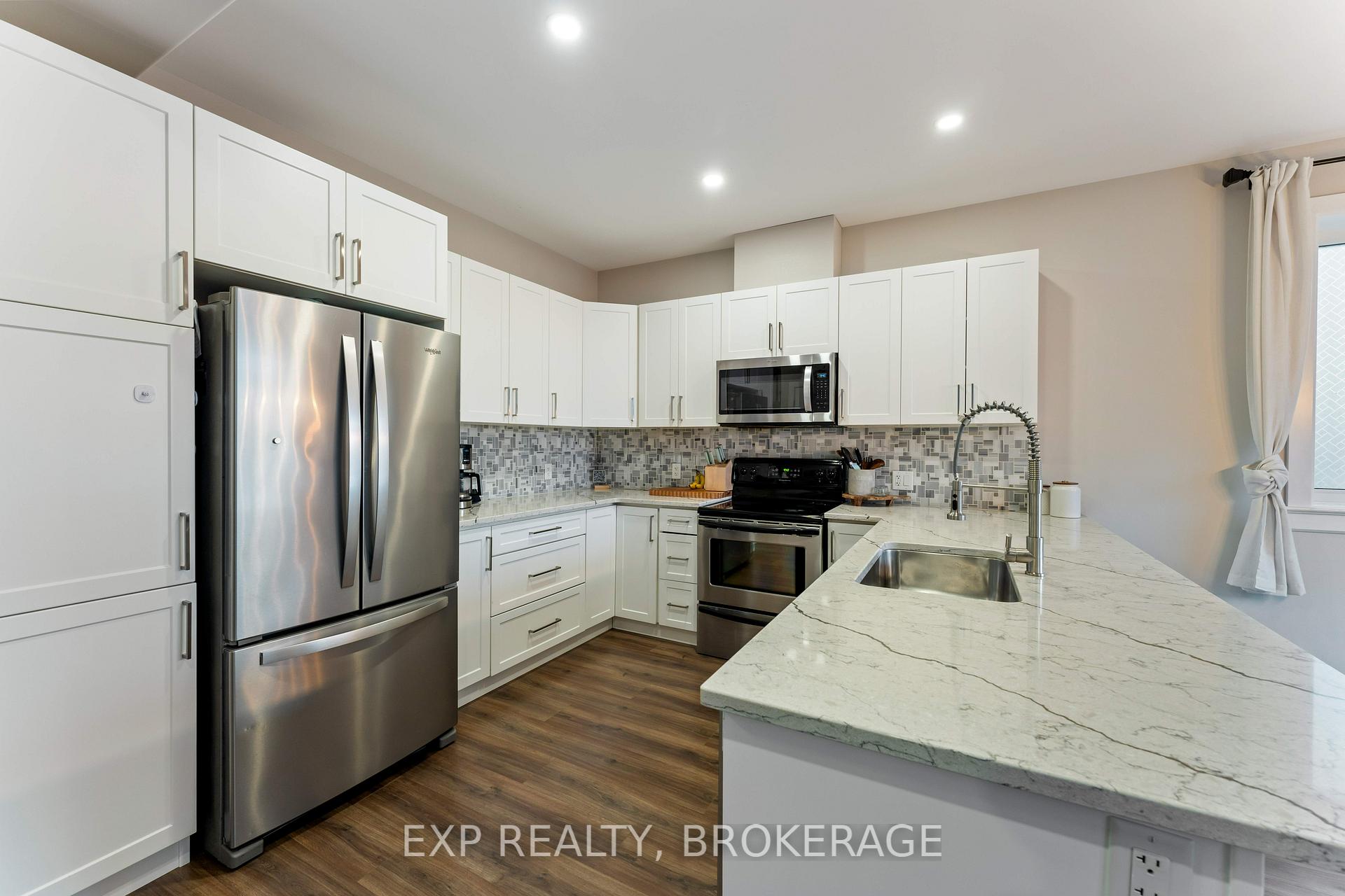 Photo 9 of 107 Hazlett Street, Loyalist, Amherstview — HOMEH