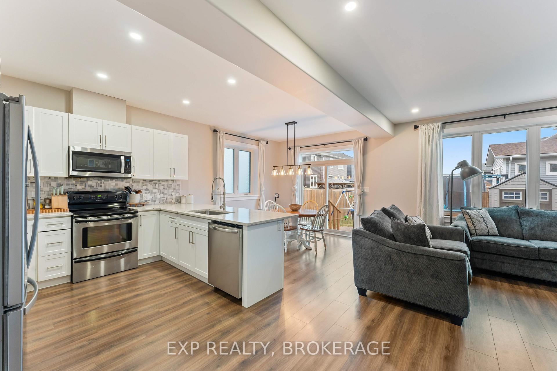 Photo 12 of 107 Hazlett Street, Loyalist, Amherstview — HOMEH