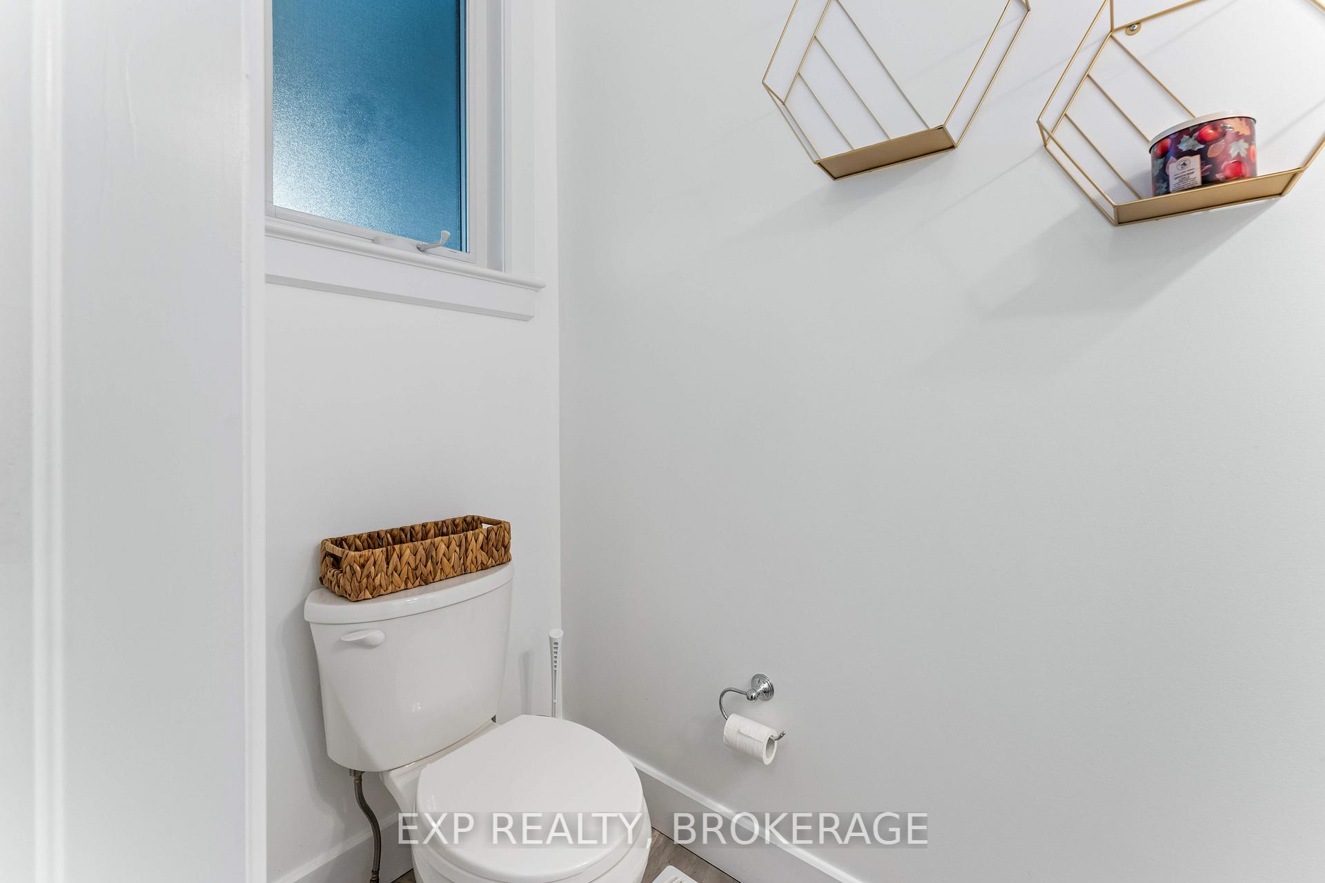 Photo 18 of 107 Hazlett Street, Loyalist, Amherstview — HOMEH
