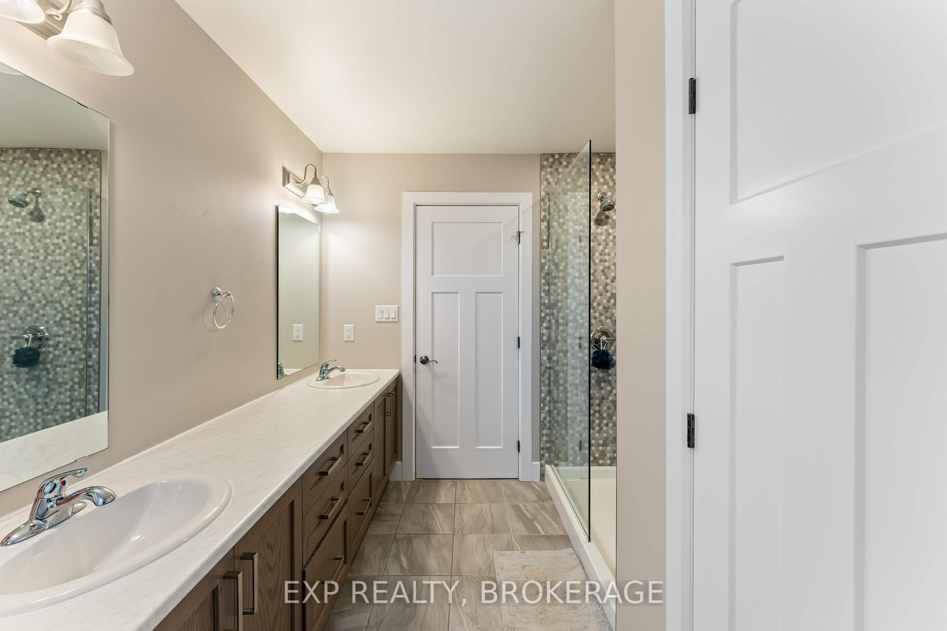 Photo 23 of 107 Hazlett Street, Loyalist, Amherstview — HOMEH