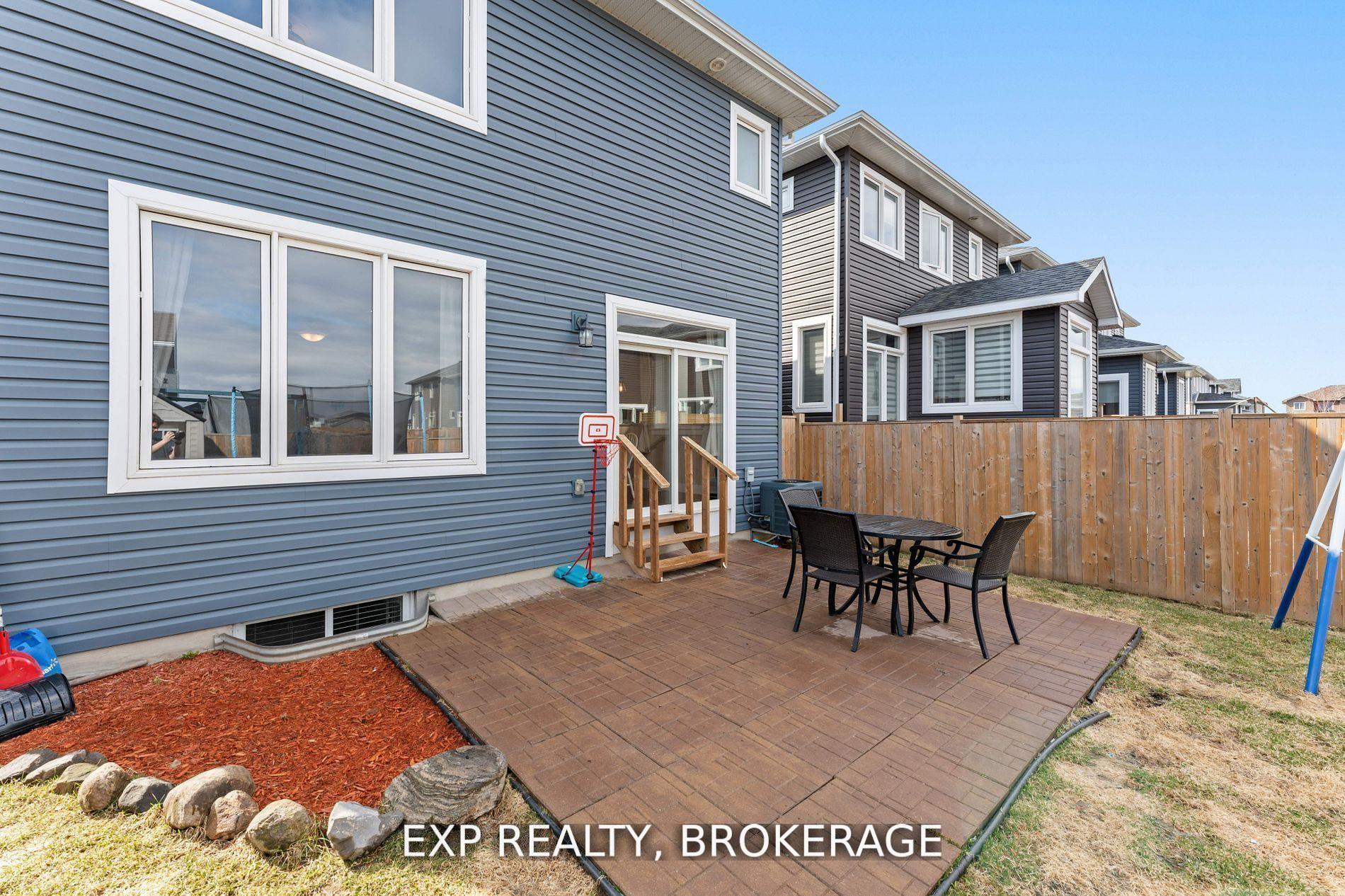 Photo 35 of 107 Hazlett Street, Loyalist, Amherstview — HOMEH