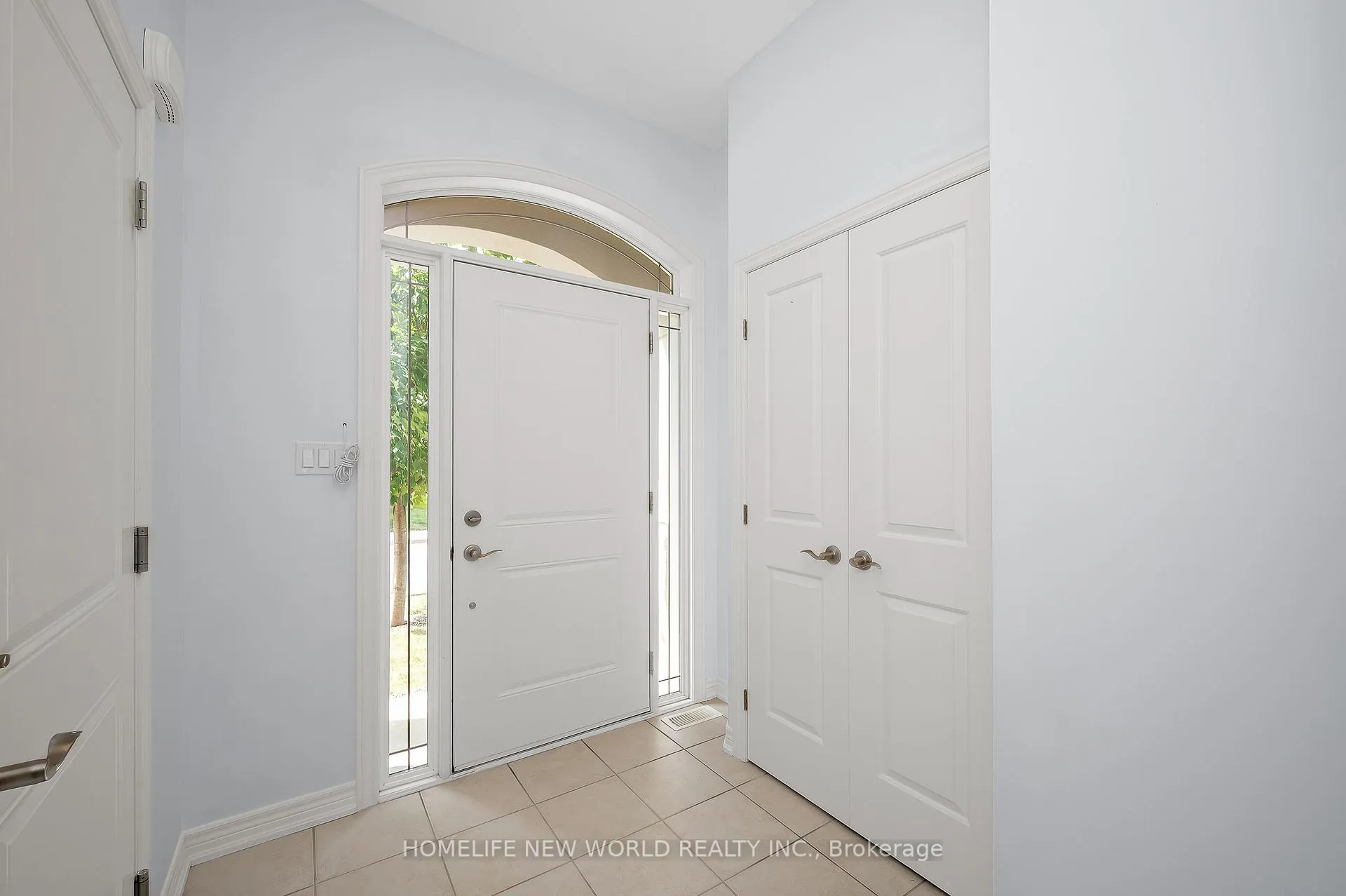 Photo 3 of 79 Sonoma Valley Crescent, Hamilton, Mewburn — HOMEH