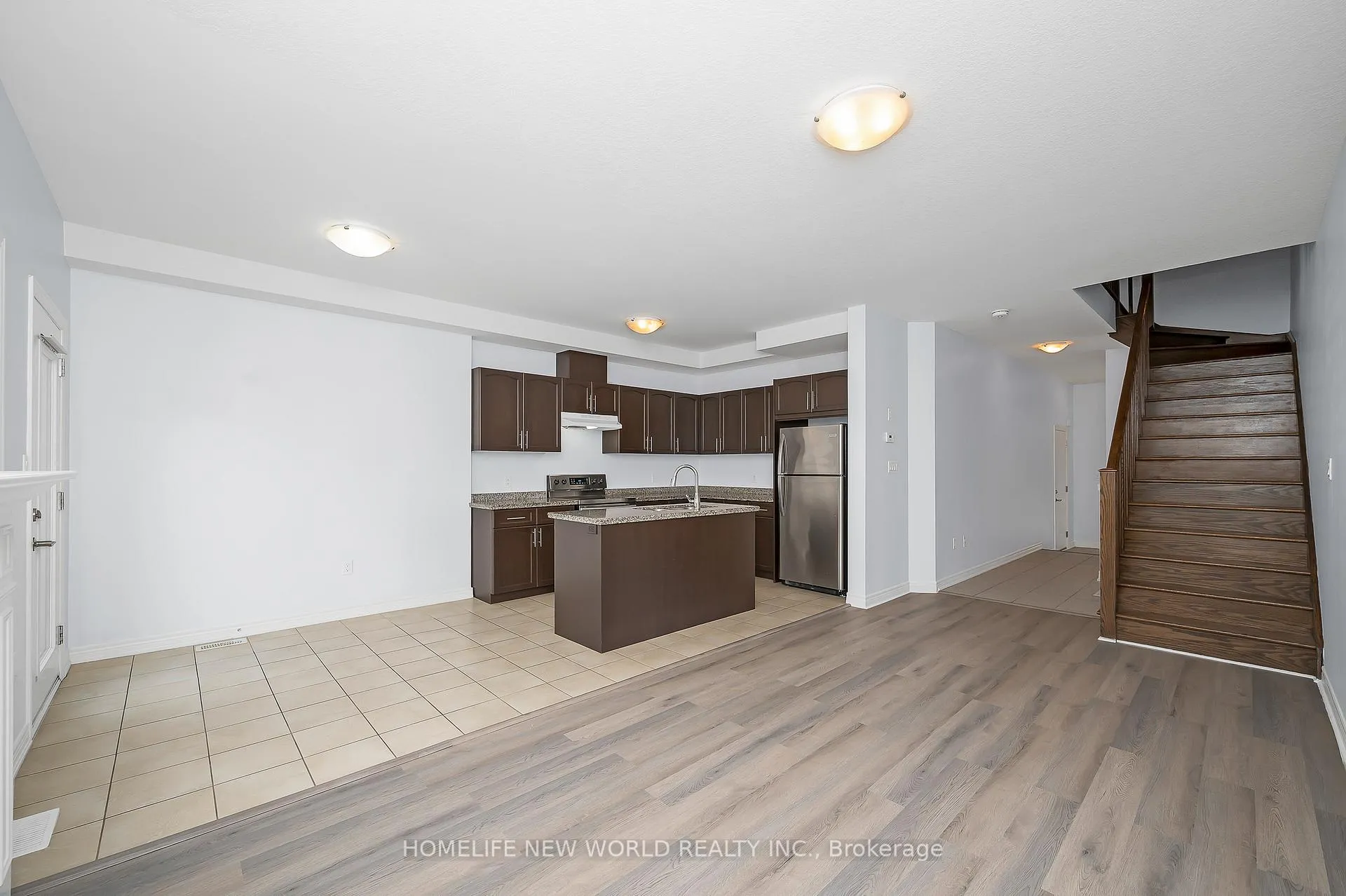 Photo 8 of 79 Sonoma Valley Crescent, Hamilton, Mewburn — HOMEH