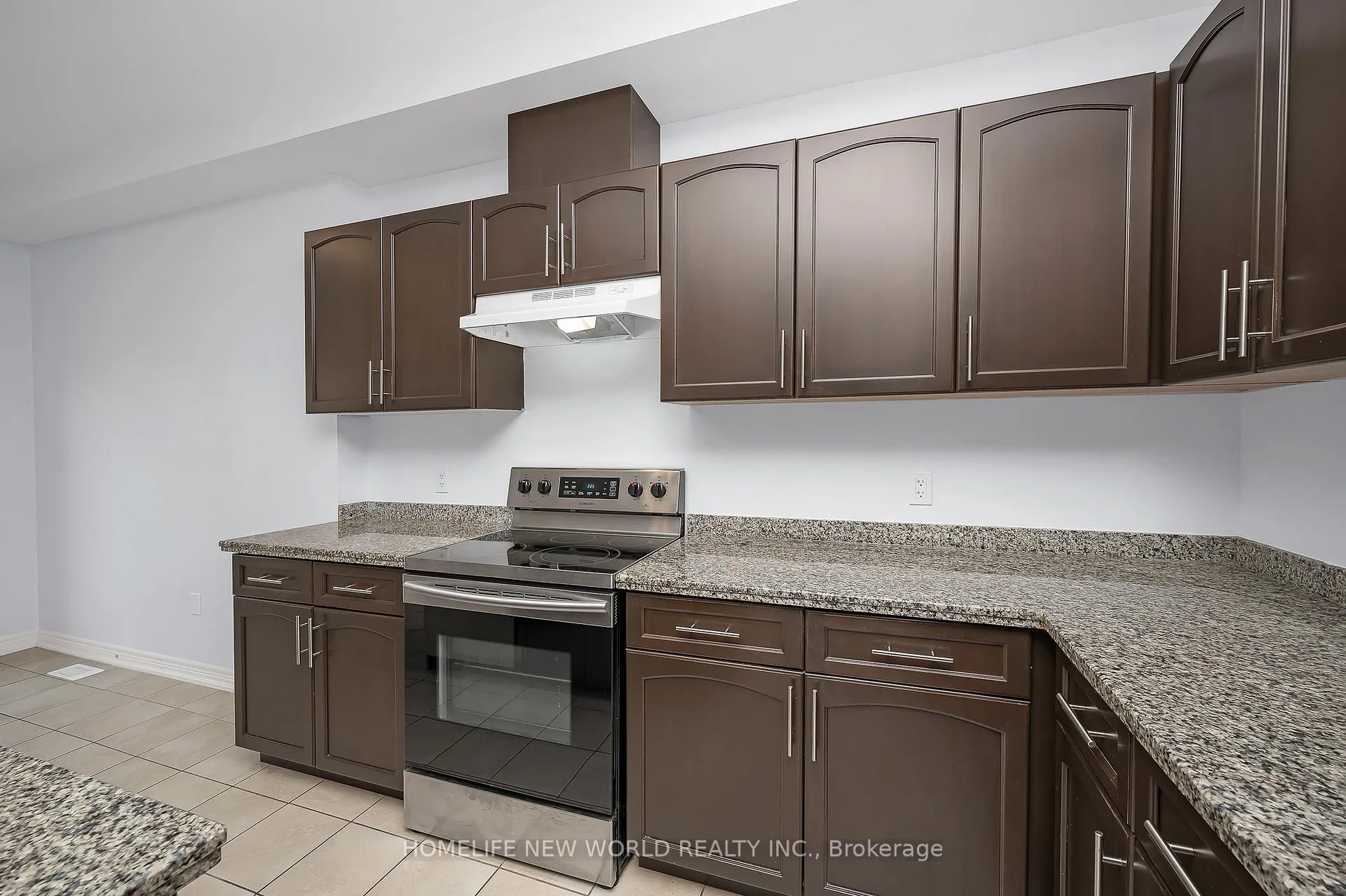 Photo 12 of 79 Sonoma Valley Crescent, Hamilton, Mewburn — HOMEH