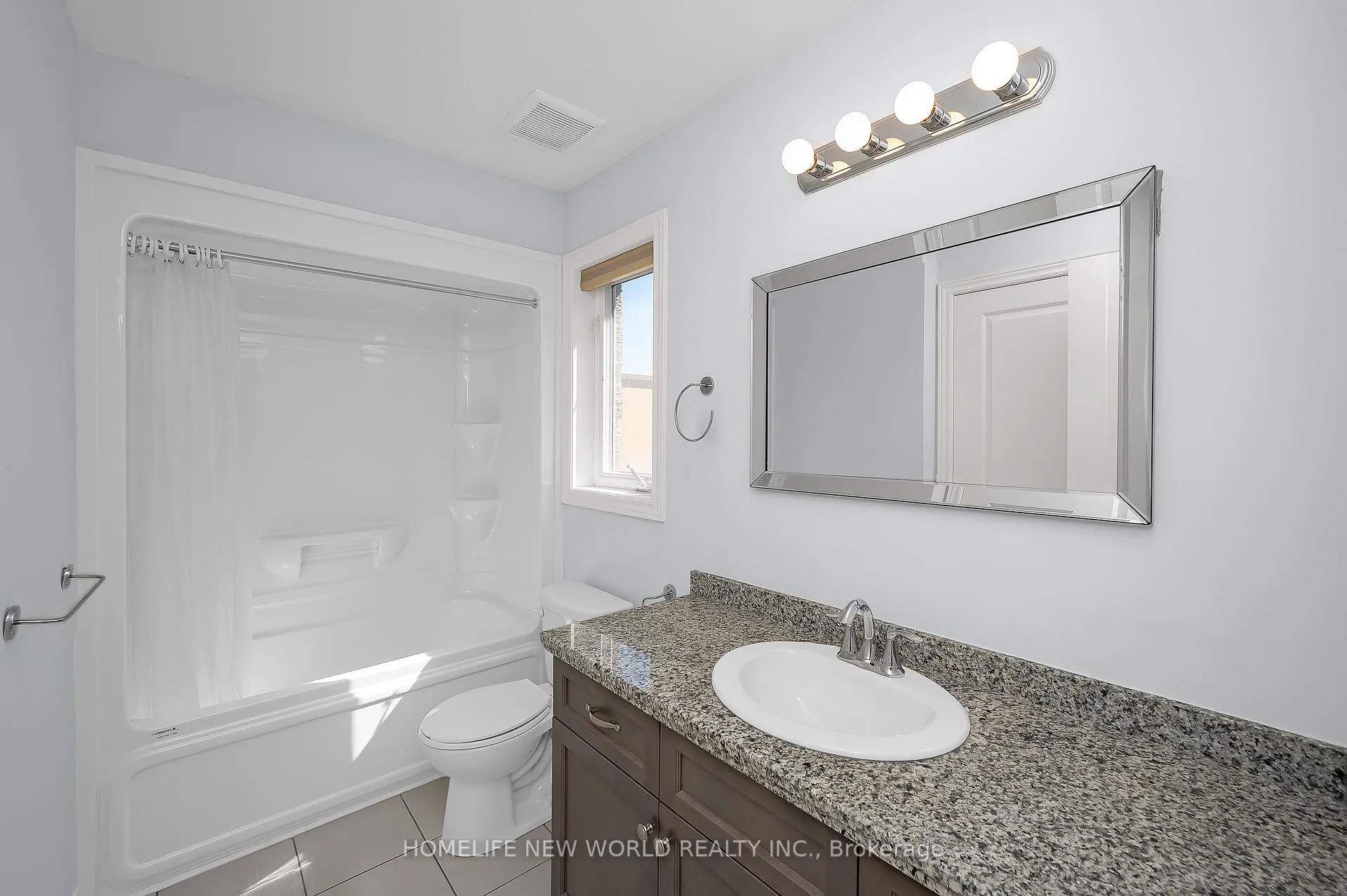 Photo 22 of 79 Sonoma Valley Crescent, Hamilton, Mewburn — HOMEH