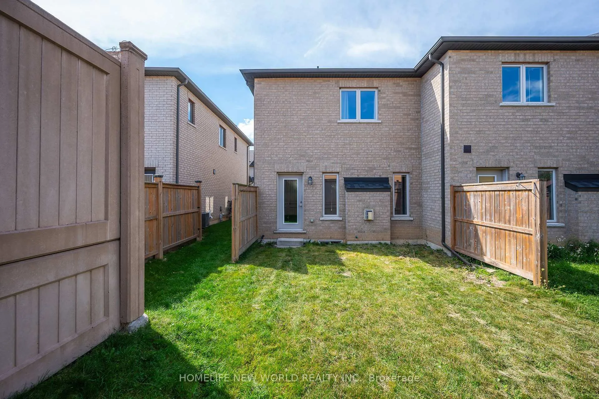 Photo 25 of 79 Sonoma Valley Crescent, Hamilton, Mewburn — HOMEH