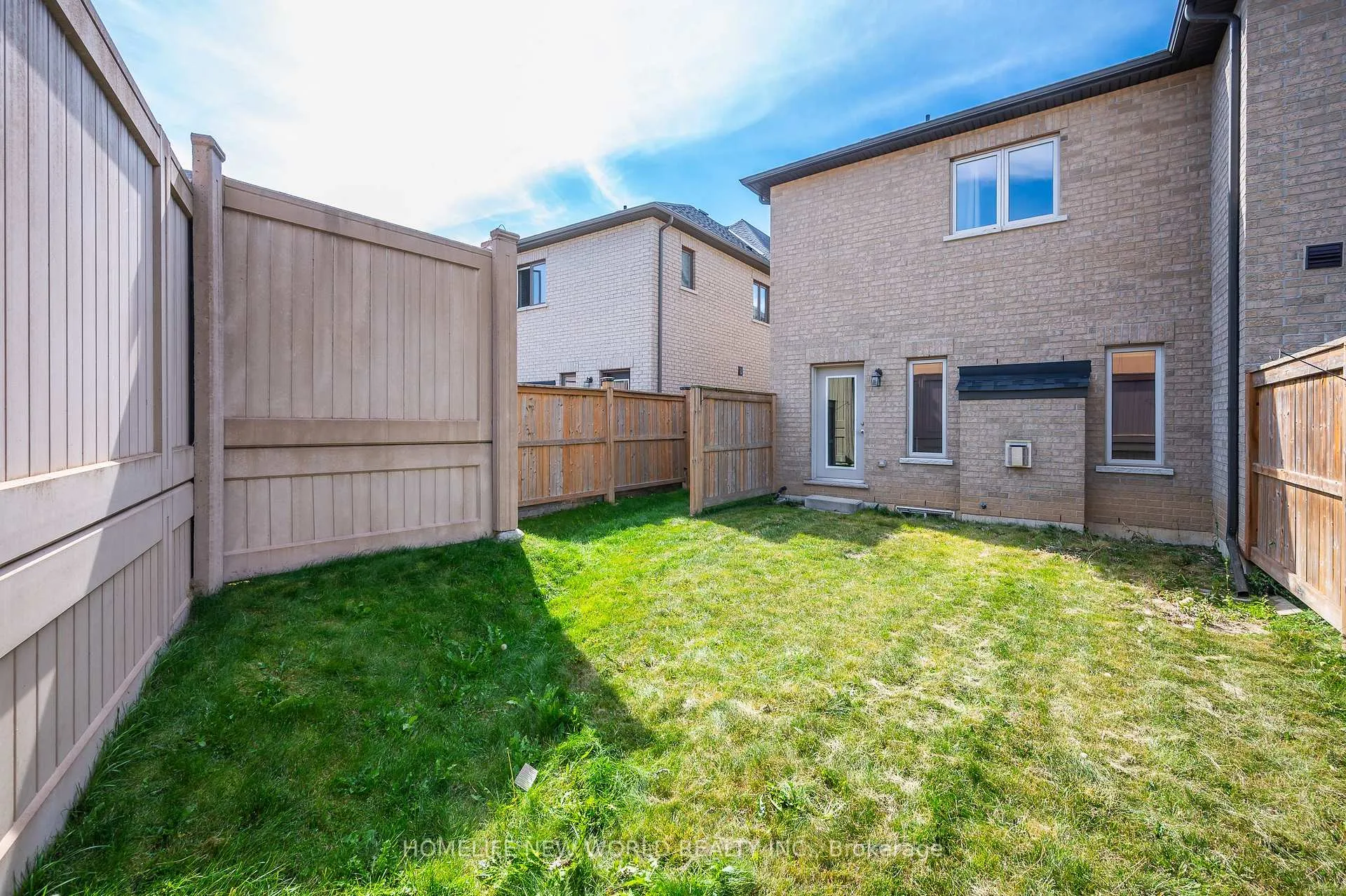 Photo 27 of 79 Sonoma Valley Crescent, Hamilton, Mewburn — HOMEH