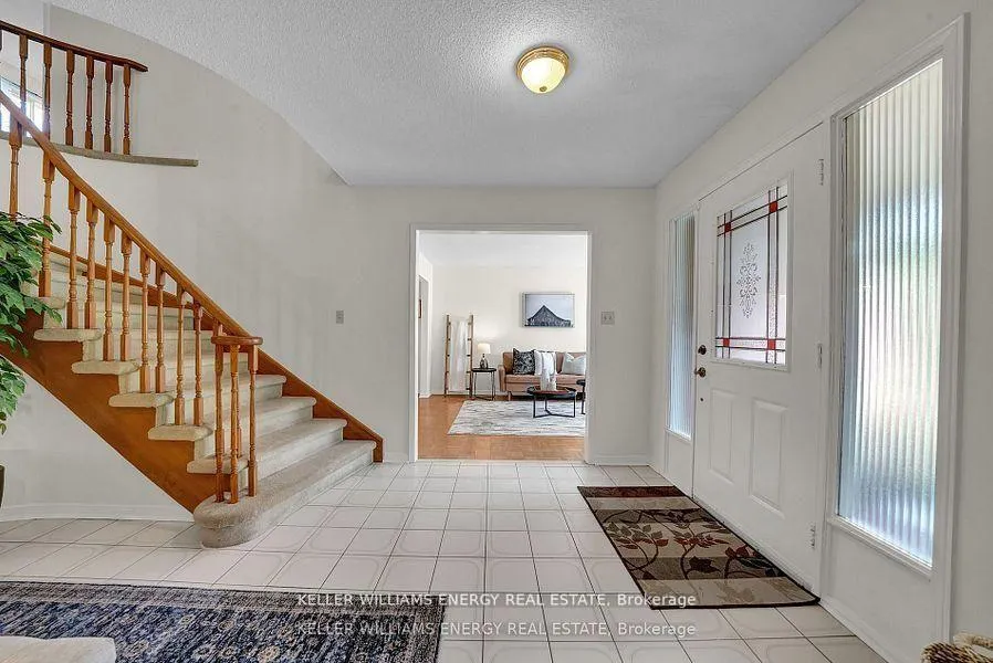 Photo 13 of 280 Thornton Road N, Oshawa, McLaughlin — HOMEH