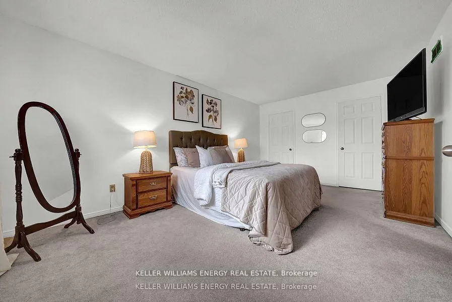 Photo 16 of 280 Thornton Road N, Oshawa, McLaughlin — HOMEH