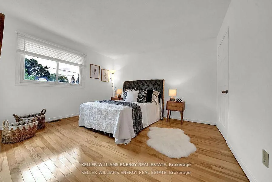 Photo 18 of 280 Thornton Road N, Oshawa, McLaughlin — HOMEH