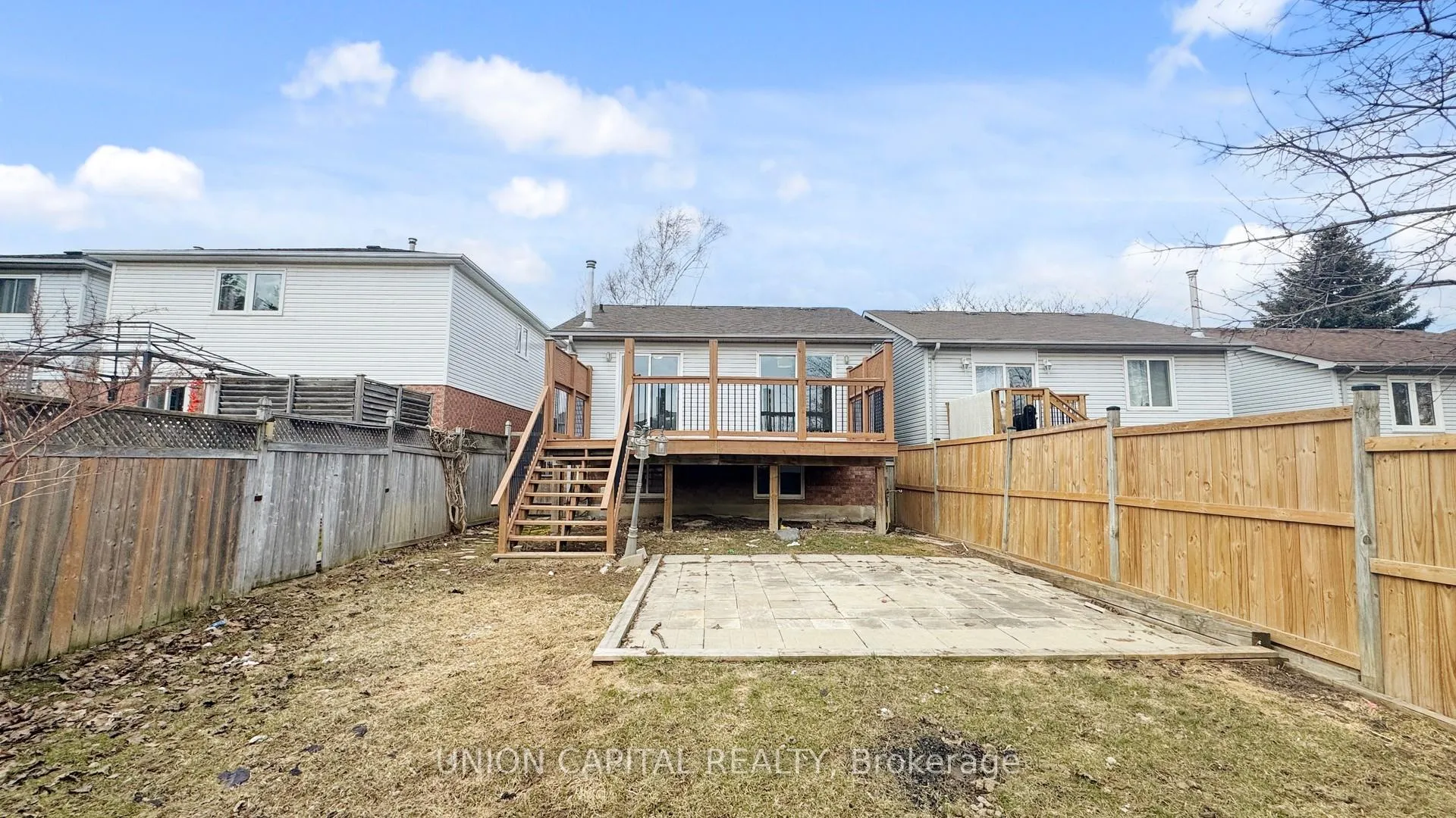 Photo 10 of 9 Fenwick Avenue, Clarington, Bowmanville — HOMEH