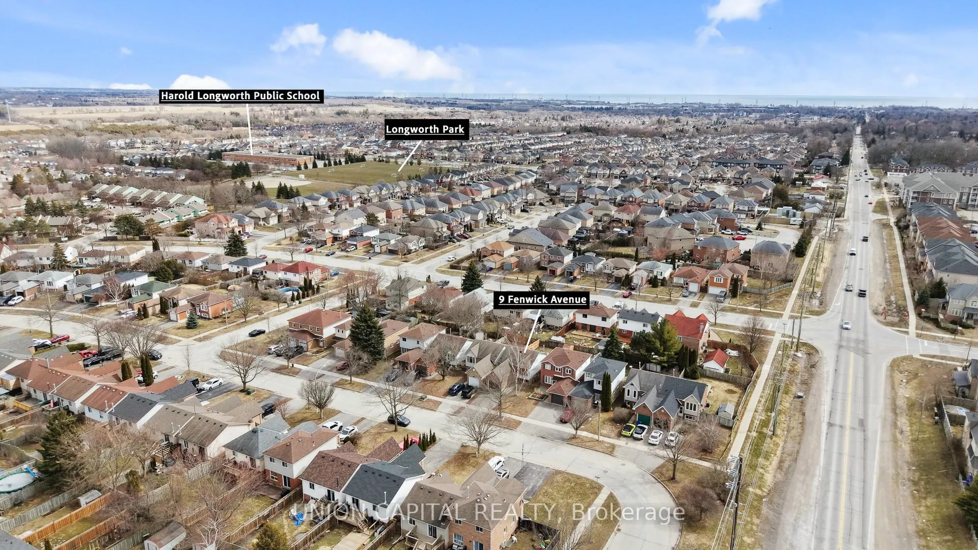 Photo 14 of 9 Fenwick Avenue, Clarington, Bowmanville — HOMEH
