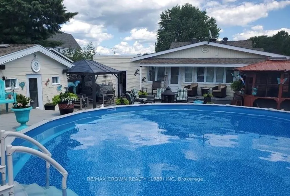 Photo 36 of 281 Arthur Street, West Nipissing, Sturgeon Falls — HOMEH