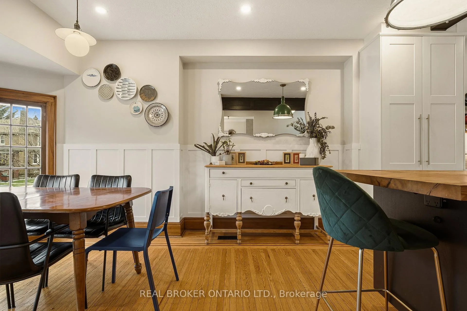 Photo 4 of 43 Balsam Avenue S, Hamilton, St. Clair — HOMEH