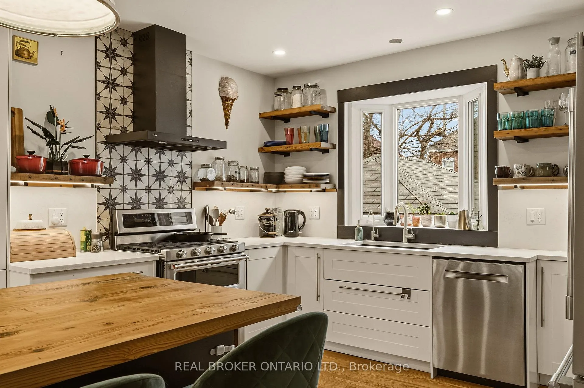 Photo 6 of 43 Balsam Avenue S, Hamilton, St. Clair — HOMEH