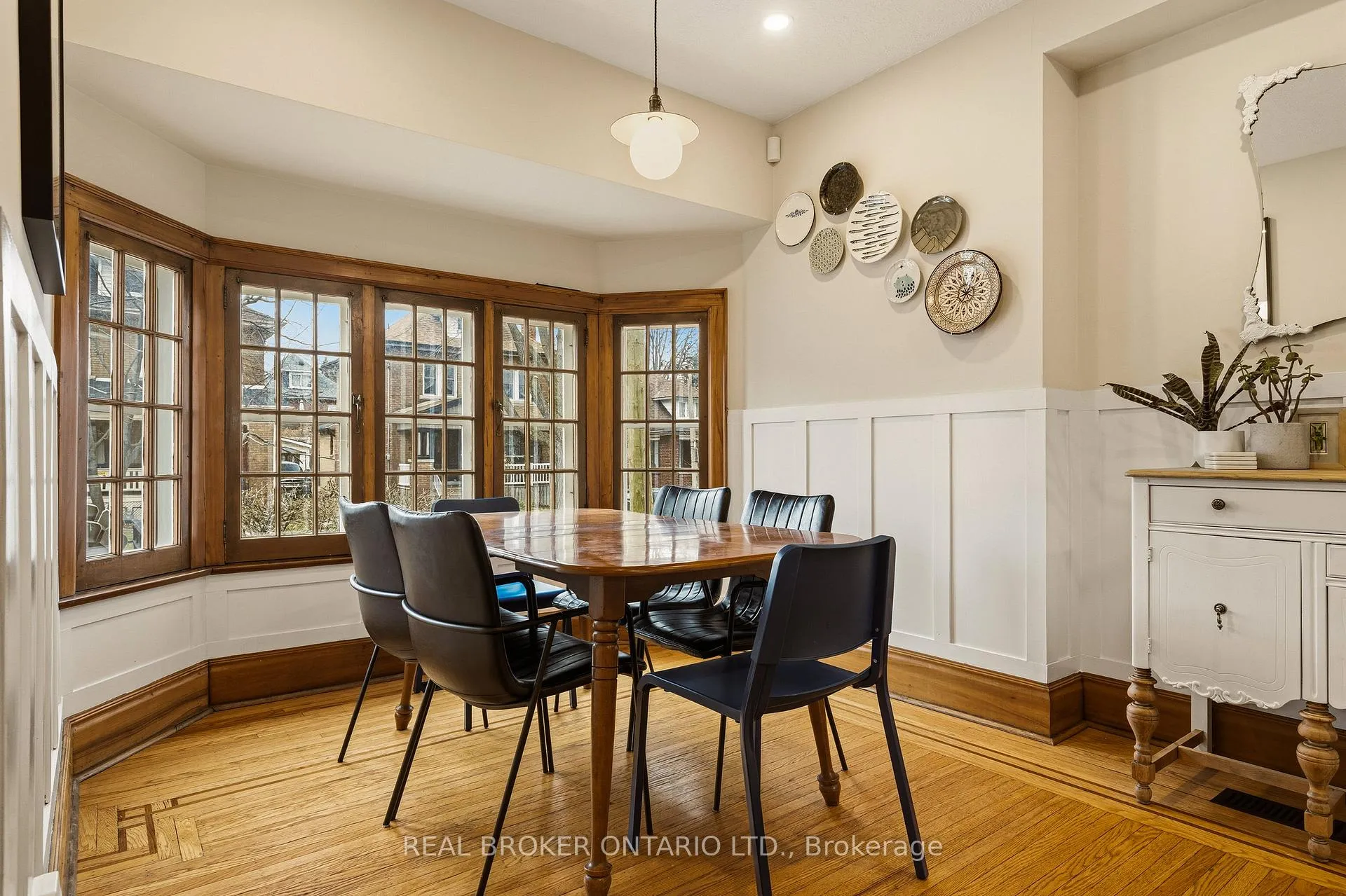 Photo 11 of 43 Balsam Avenue S, Hamilton, St. Clair — HOMEH