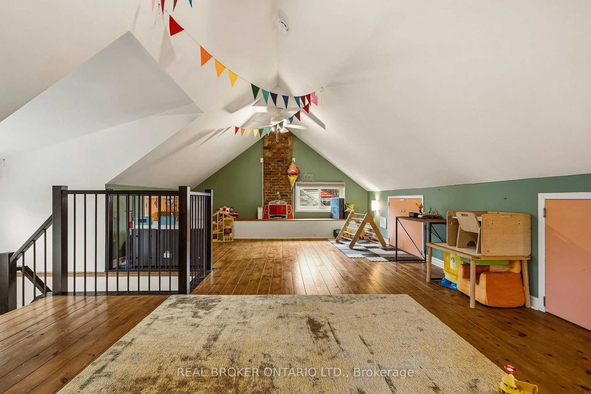 Photo 28 of 43 Balsam Avenue S, Hamilton, St. Clair — HOMEH