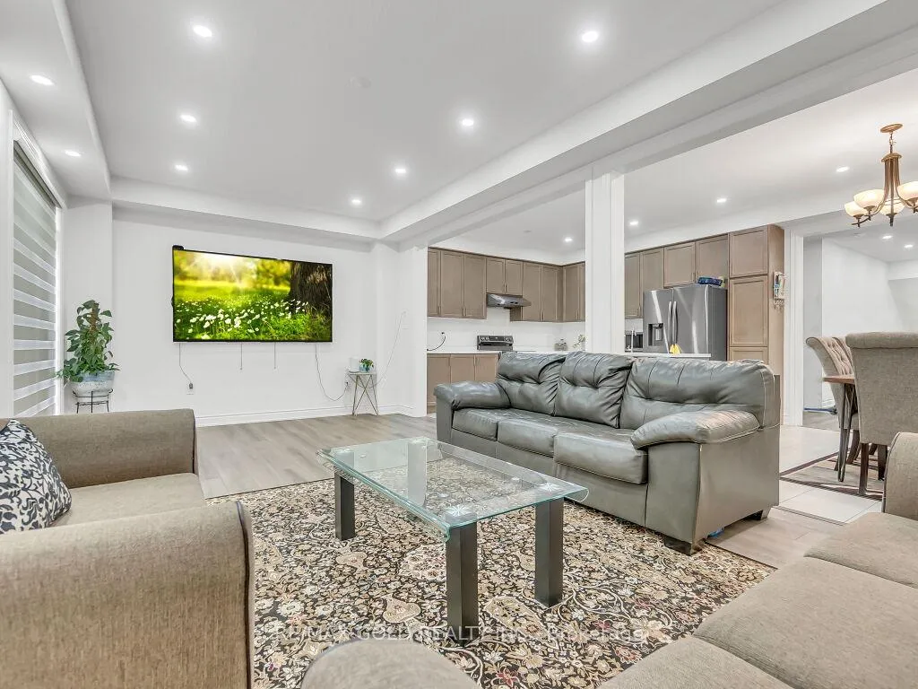 Photo 11 of 63 Bloomfield Crescent, Cambridge — HOMEH