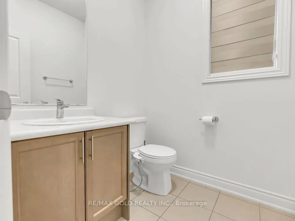 Photo 17 of 63 Bloomfield Crescent, Cambridge — HOMEH